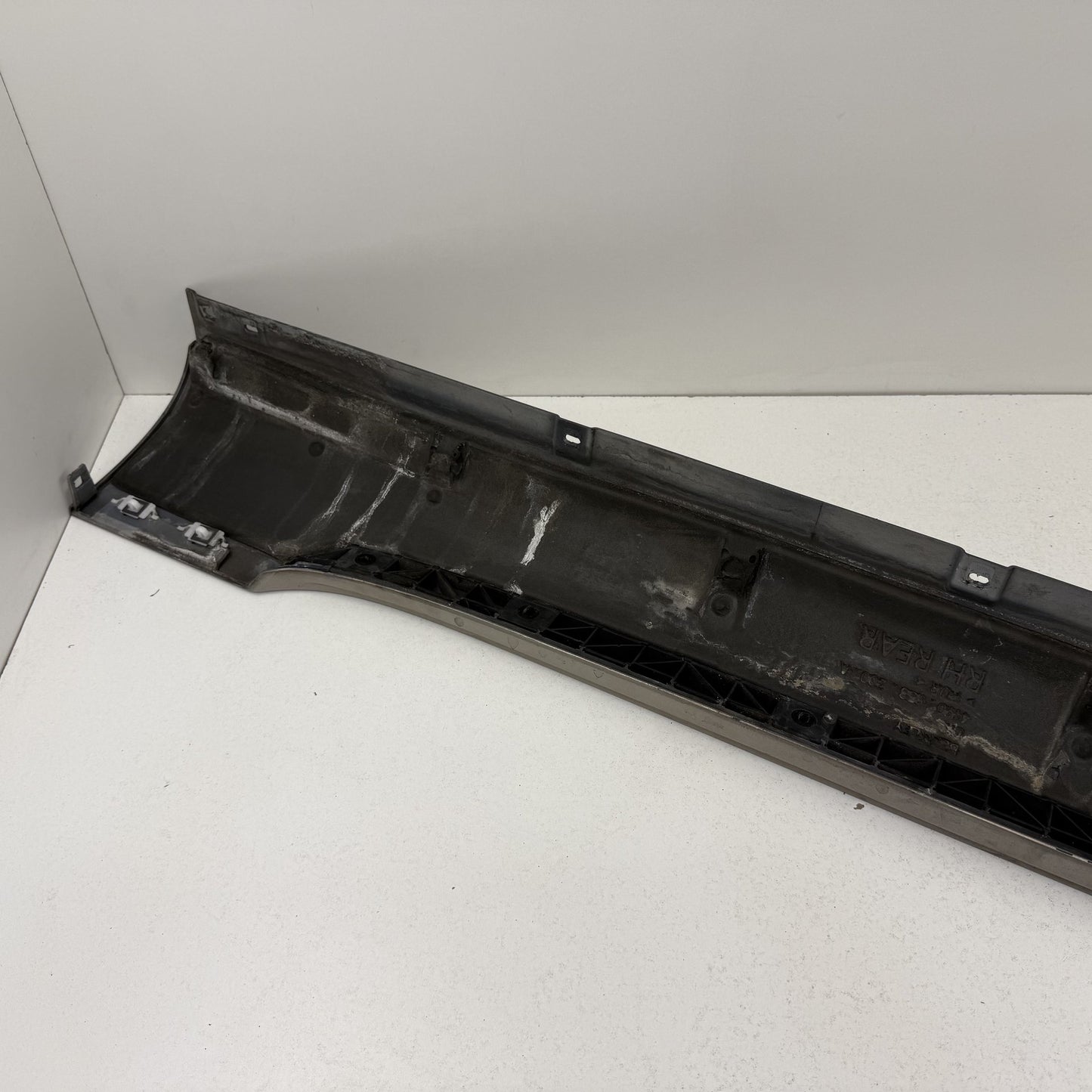2014-2018 Bentley Flying Spur Right Side Skirt Rocker Panel Cover Trim OEM