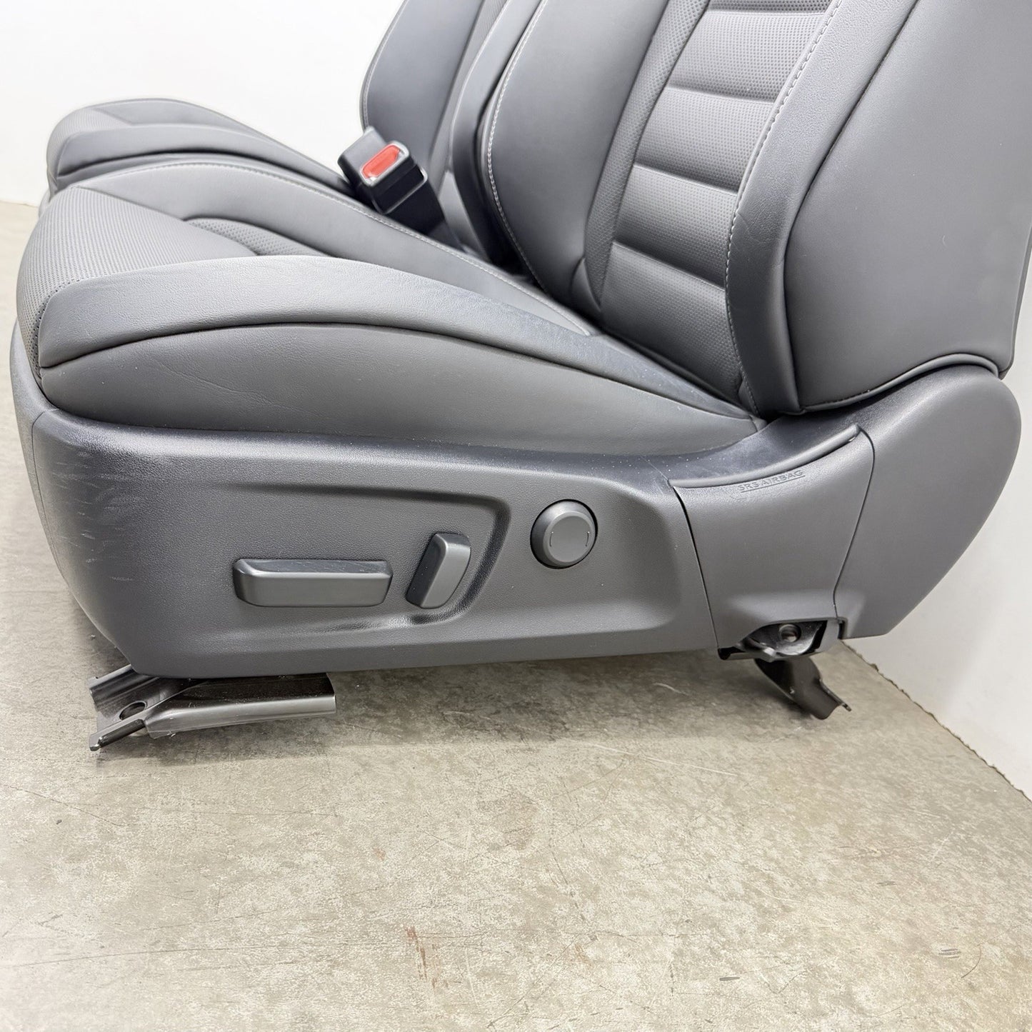 21-26 Lexus IS300 IS350 IS500 F Sport Front Bucket Seat Pair Leather Black OEM