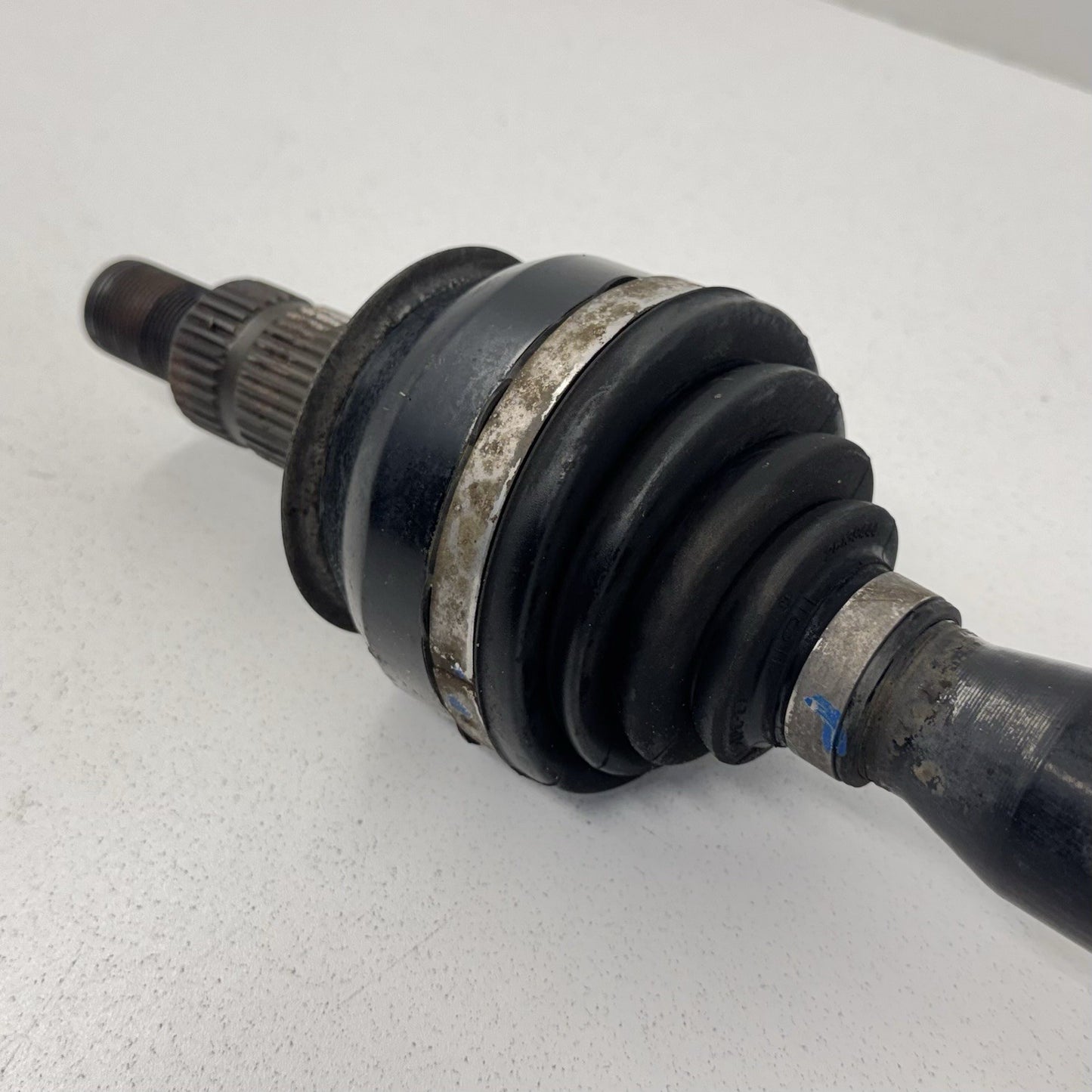 10-15 Chevrolet Camaro SS Passenger Right Rear CV Axle Shaft 92238378 OEM