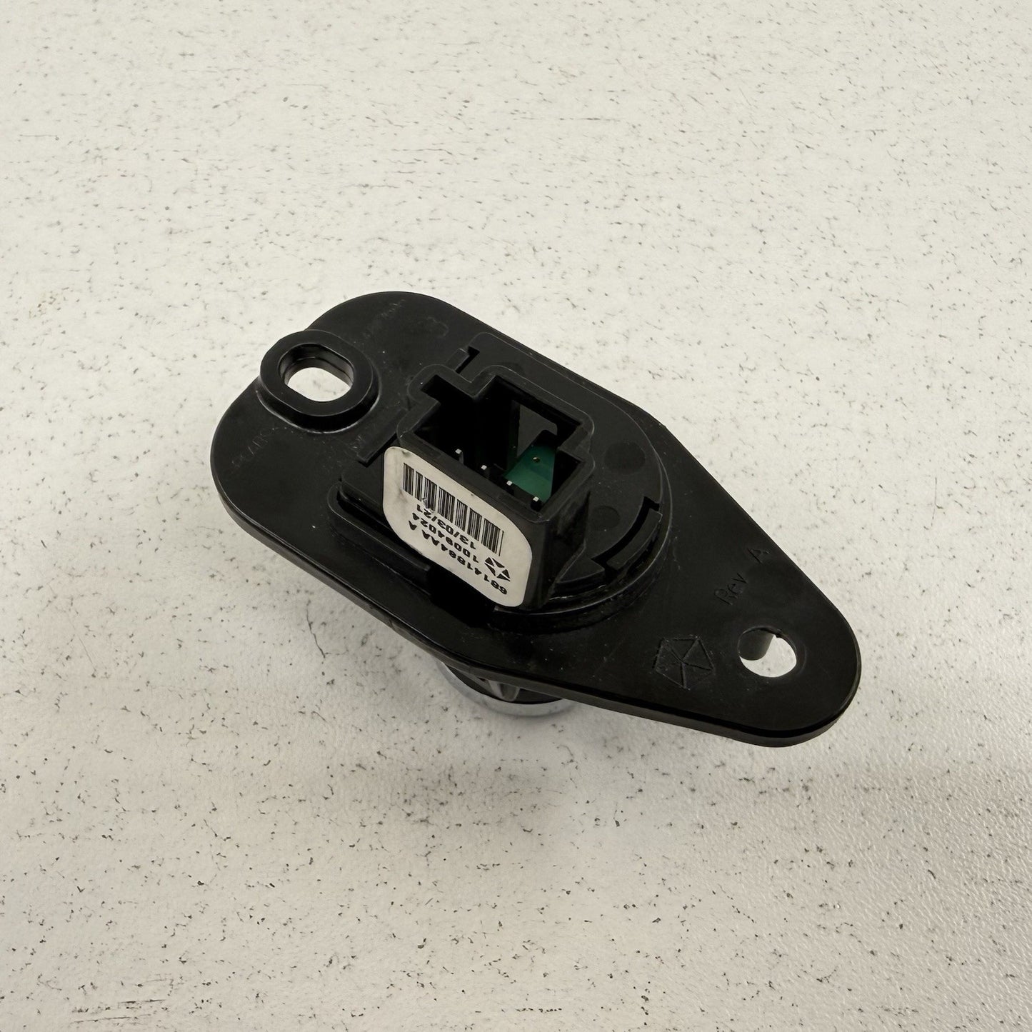 15-23 Dodge Challenger Trunk Open Release Control Switch Button 68141864AA OEM
