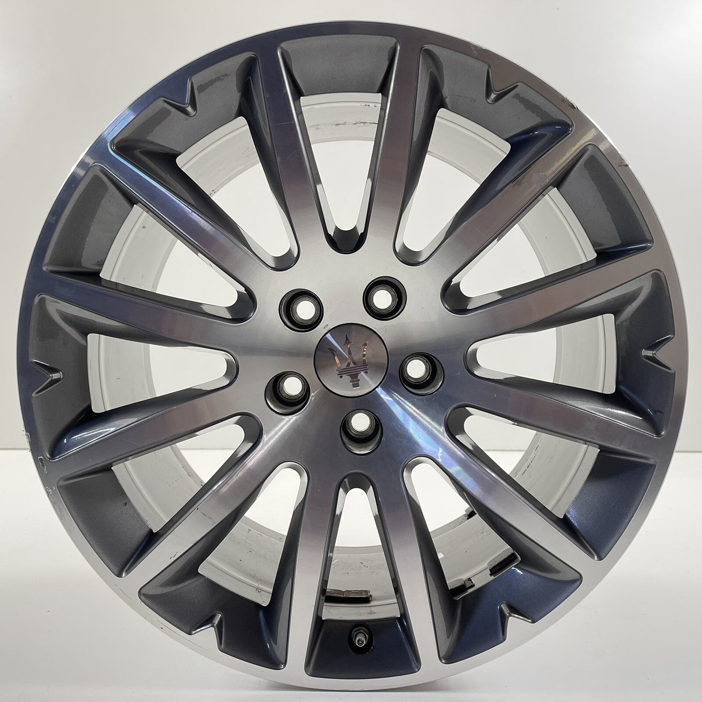 14-22 MASERATI GHIBLI REAR WHEEL RIM 18x9.5 +38 OFFSET 670010981Â FACTORY OEM