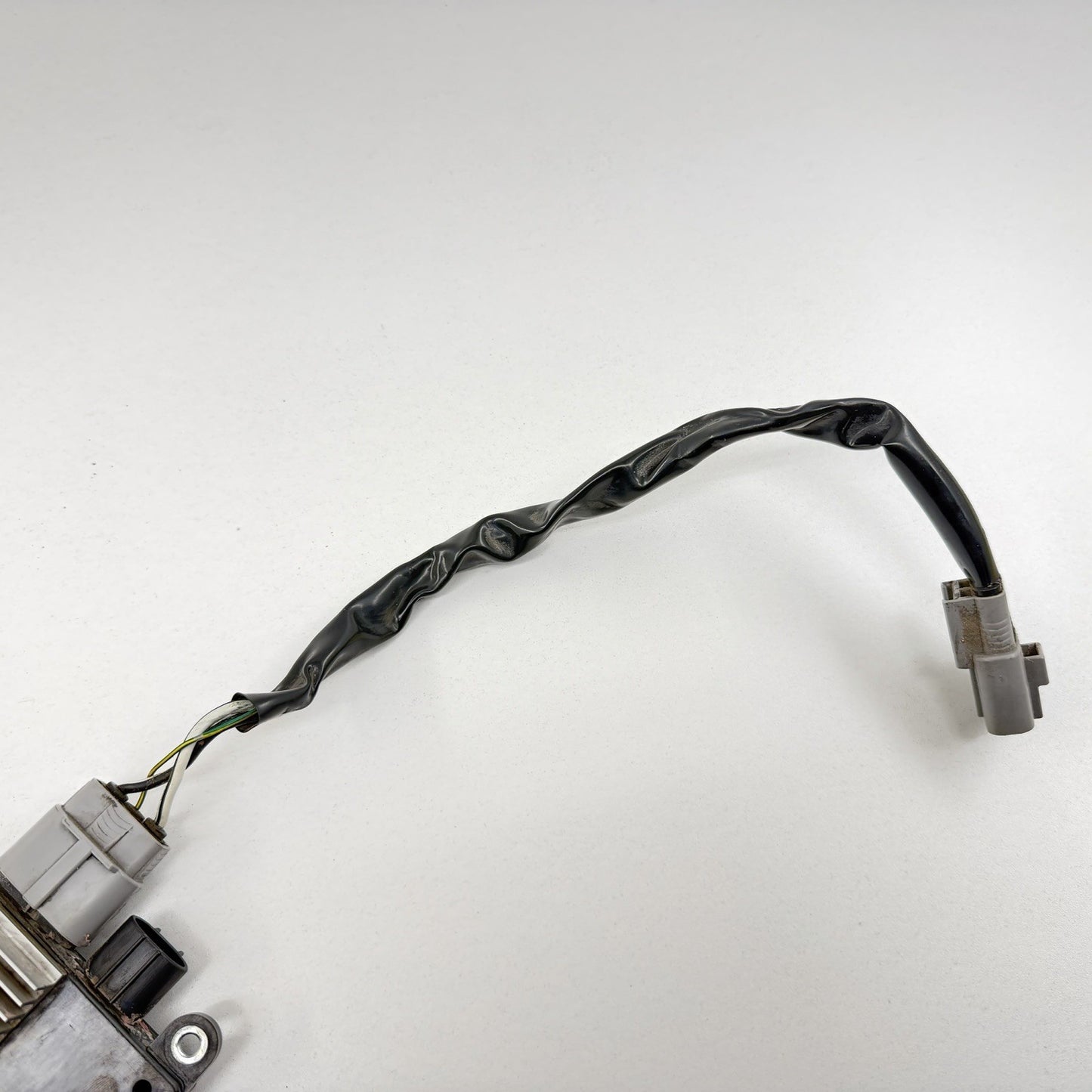 08-14 Lexus IS F Radiator Cooling Fan Control Module W/ Wire 89257-26020 OEM