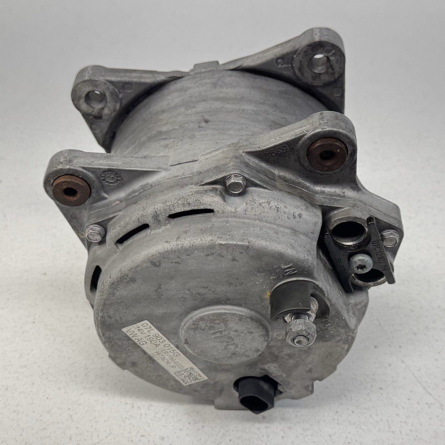 Audi R8 Lamborghini Huracan 5.2L V10 Engine Alternator Generator 07L903015G OEM