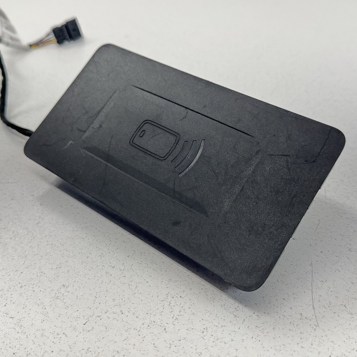 18-24 BMW G01 G02 X3 X4 Center Console Wireless Charger Phone Charging Pad OEM