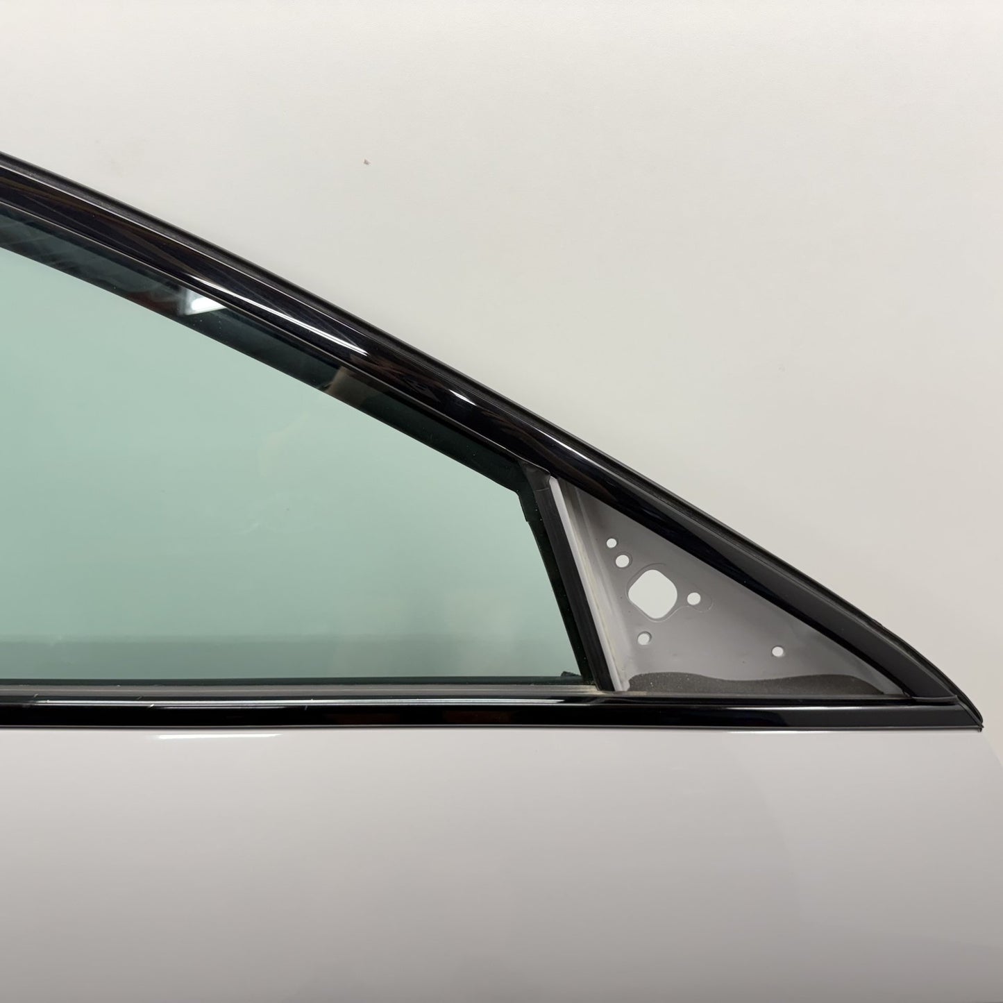 2022-2026 Hyundai Elantra N Passenger Right Front Door Shell Complete OEM