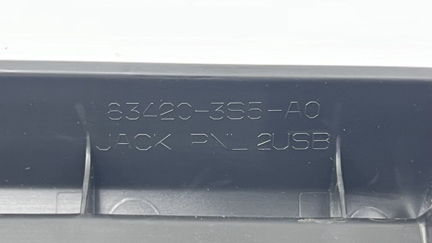 2024 ACURA INTEGRA TYPE S CENTER CONSOLE USB INPUT PORT CHARGE TRIM OEM
