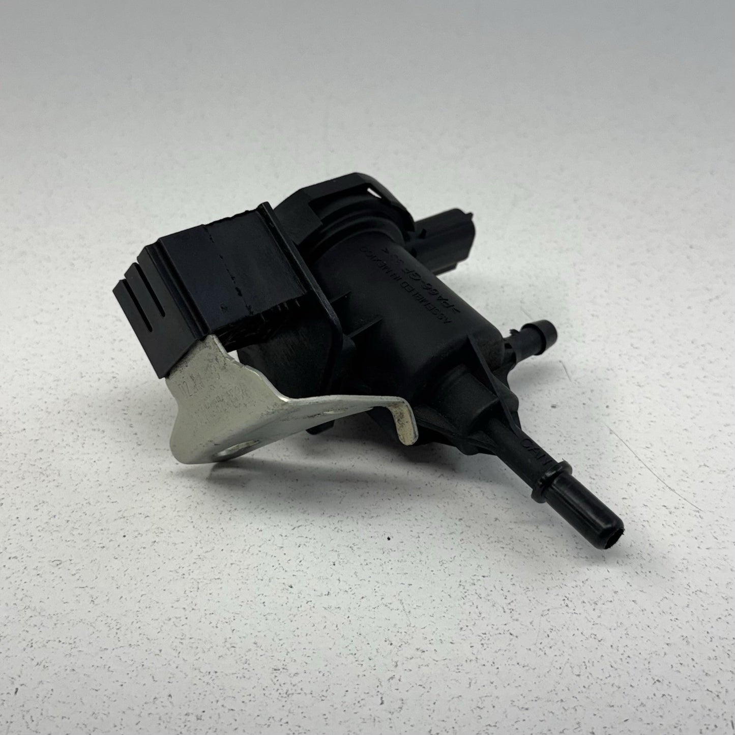 12-18 Mercedes W218 CLS550 Fuel Emission System Purge Valve 0014760532 OEM