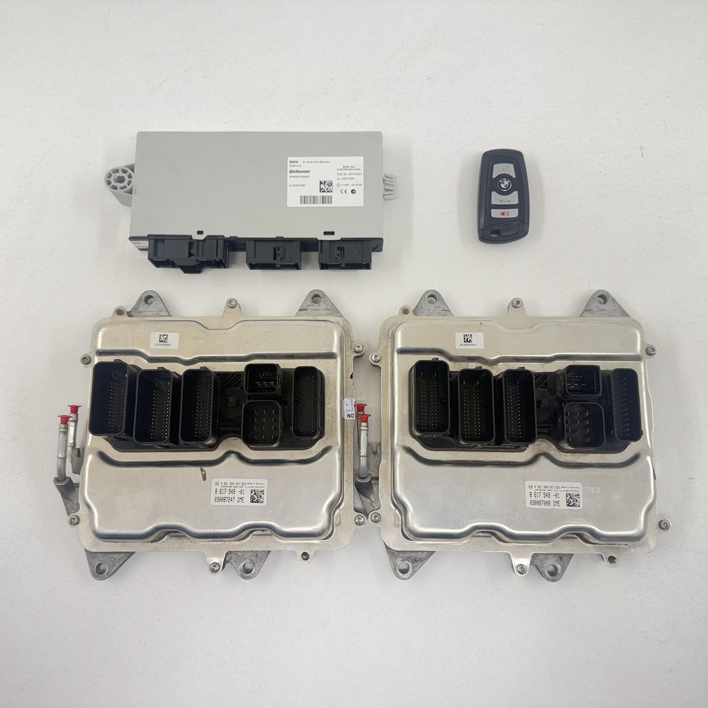 12-16 BMW M5 F10 S63 Engine DME ECU Engine Control Unit Key Set CAS4 Module OEM