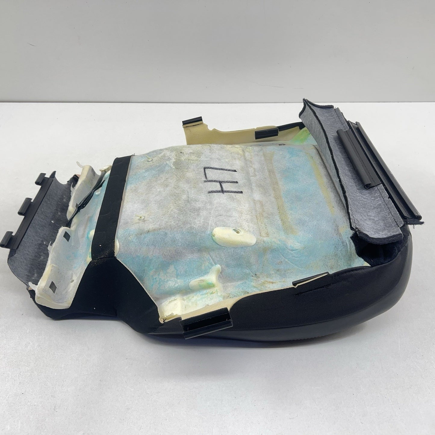 24-25 SUBARU CROSSTREK LIMITED DRIVER LEFT FRONT LOWER SEAT CUSHION COVER OEM