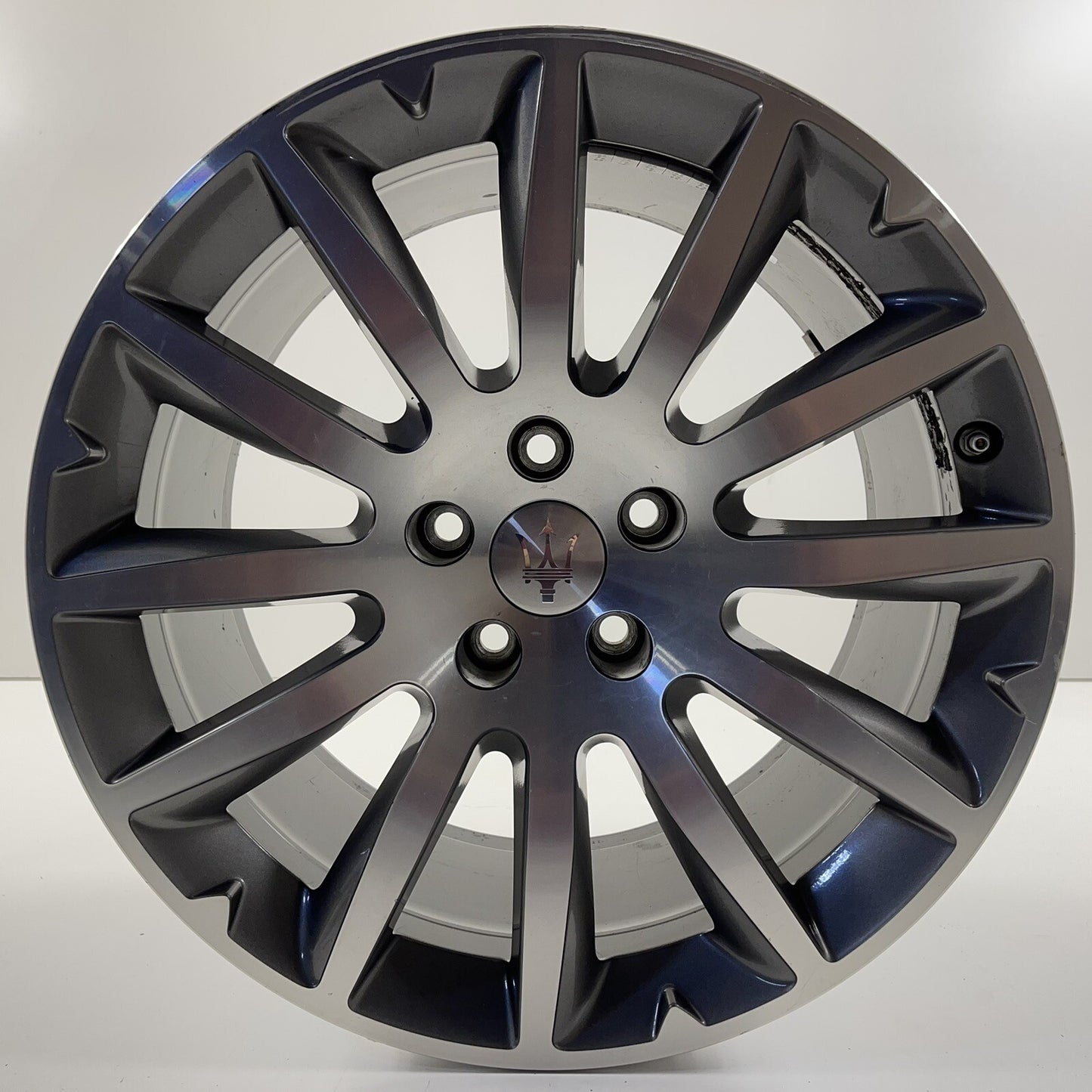 14-22 MASERATI GHIBLI REAR WHEEL RIM 18x9.5 +38 OFFSET 670010981Â FACTORY OEM