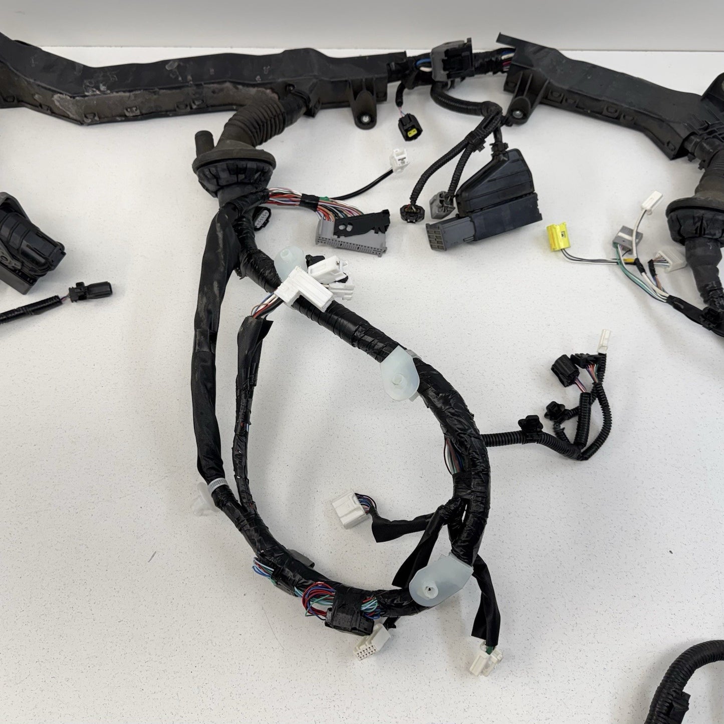 20 Toyota Prius Prime Engine Bay Wiring Harness With Fuse Box 82111-47R70 OEM