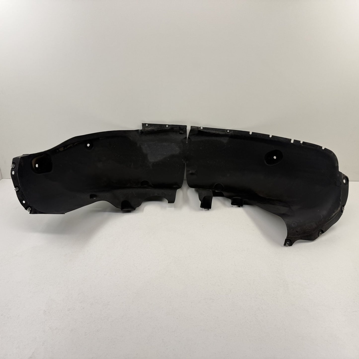2022-2024 Rivian R1S Driver Left Rear Fender Liner Wheel Arch Splash Guard OEM