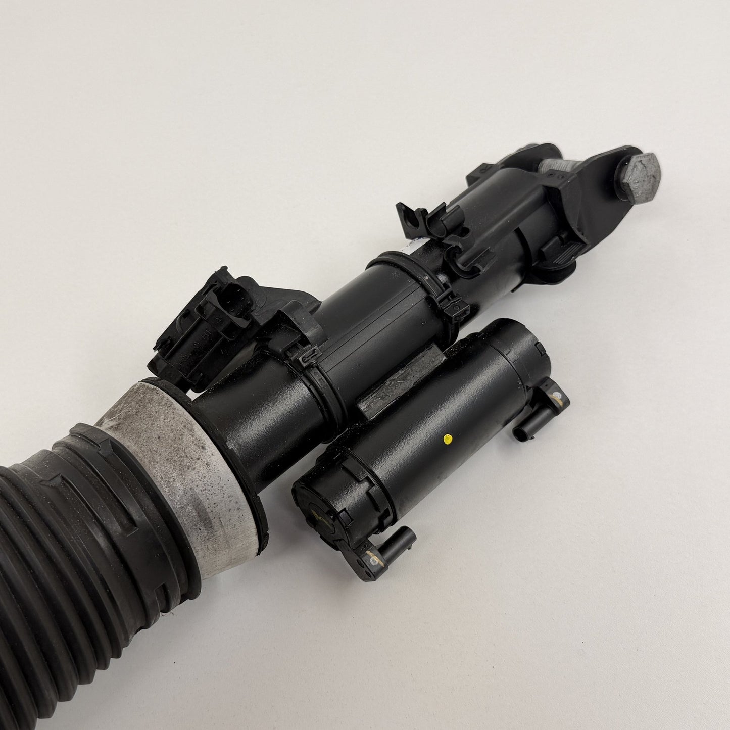 2014-2017 Mercedes-Benz S550 W222 RWD Front Air Suspension Shock Strut Pair OEM