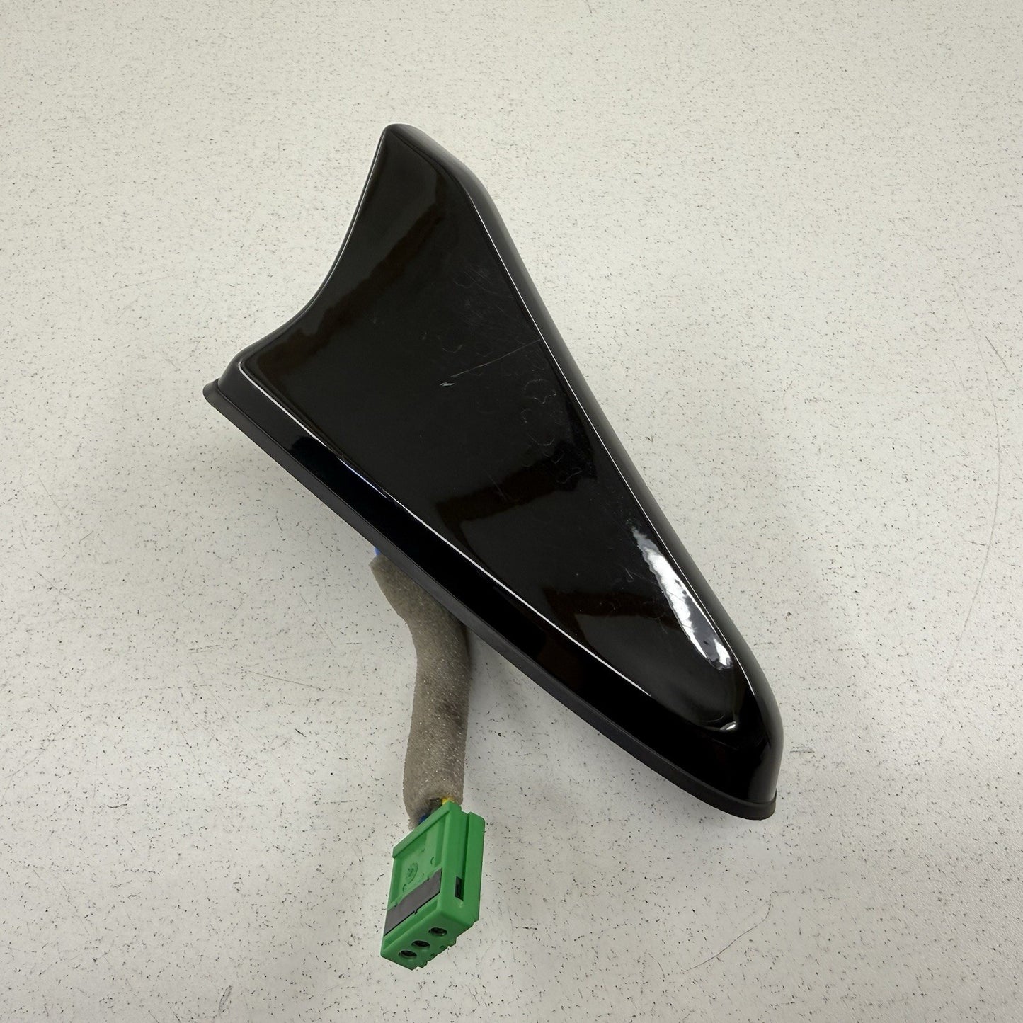 22-26 Hyundai Elantra N Roof Shark Fin Antenna Receiver 96210-AA200-EB OEM