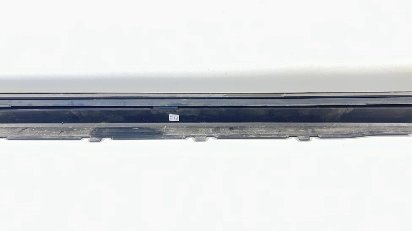 22-25 VOLKSWAGEN GOLF R MK8 PASSENGER RIGHT SIDE SKIRT ROCKER PANEL TRIM OEM