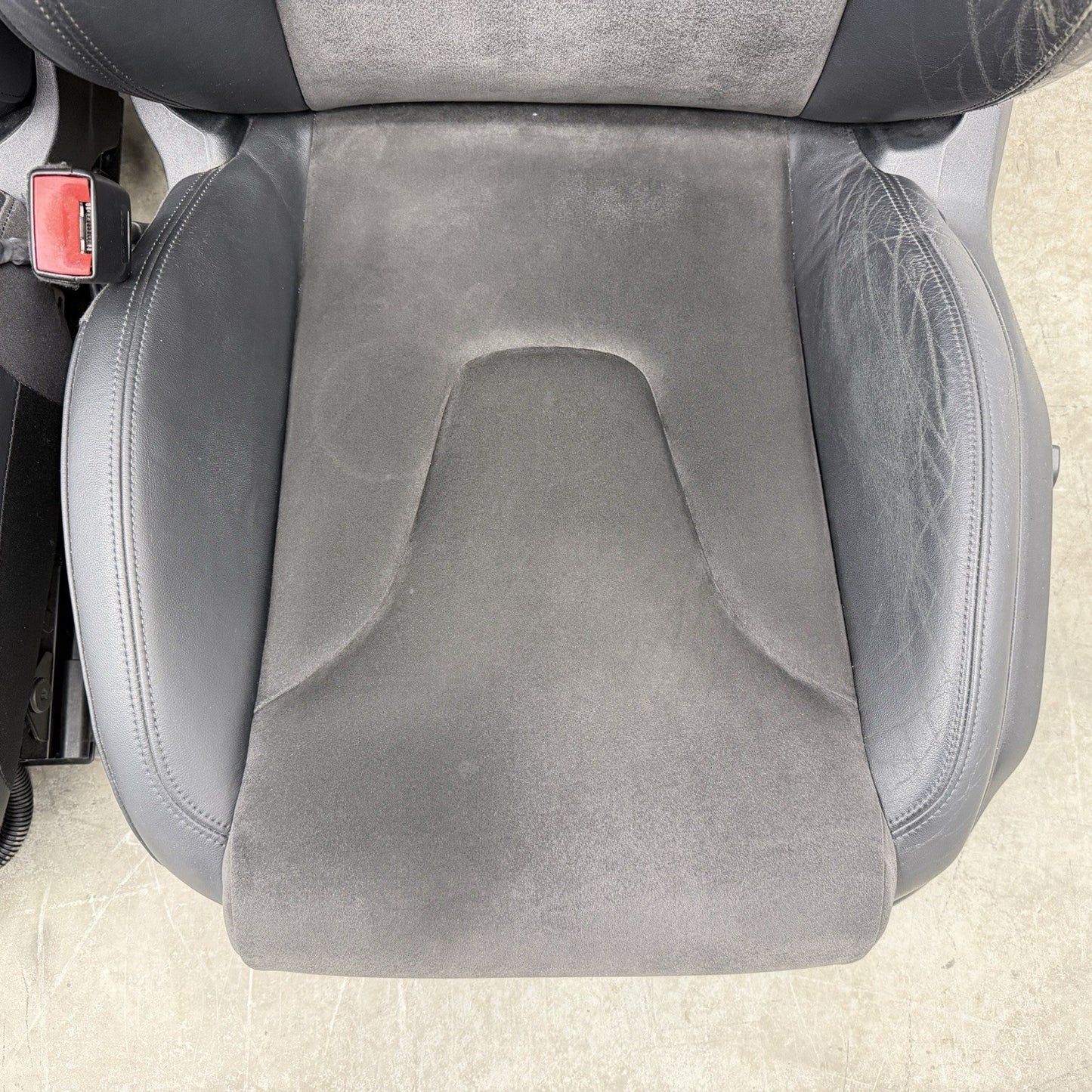 08-15 Audi TT Front Bucket Recaro Power Seat Pair Leather Suede OEM