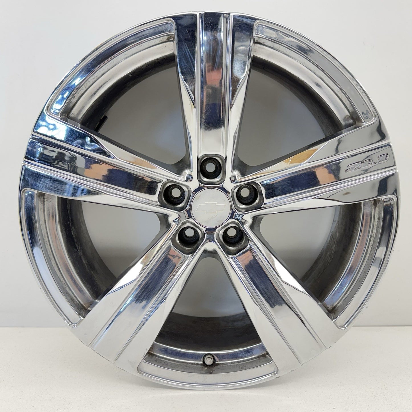 12-15 Chevrolet Camaro ZL1 Front Wheel Rim 20" 20x8.5 Polished Factory OEM