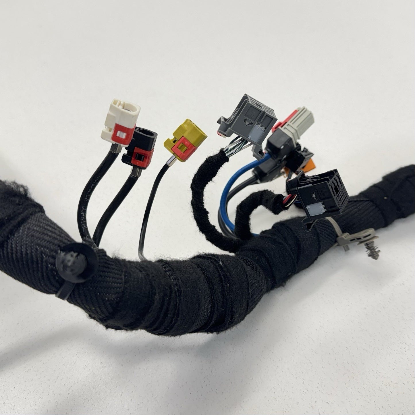 2019 Chevrolet Camaro SS Dashboard Instrument Panel Wiring Harness 84619818 OEM