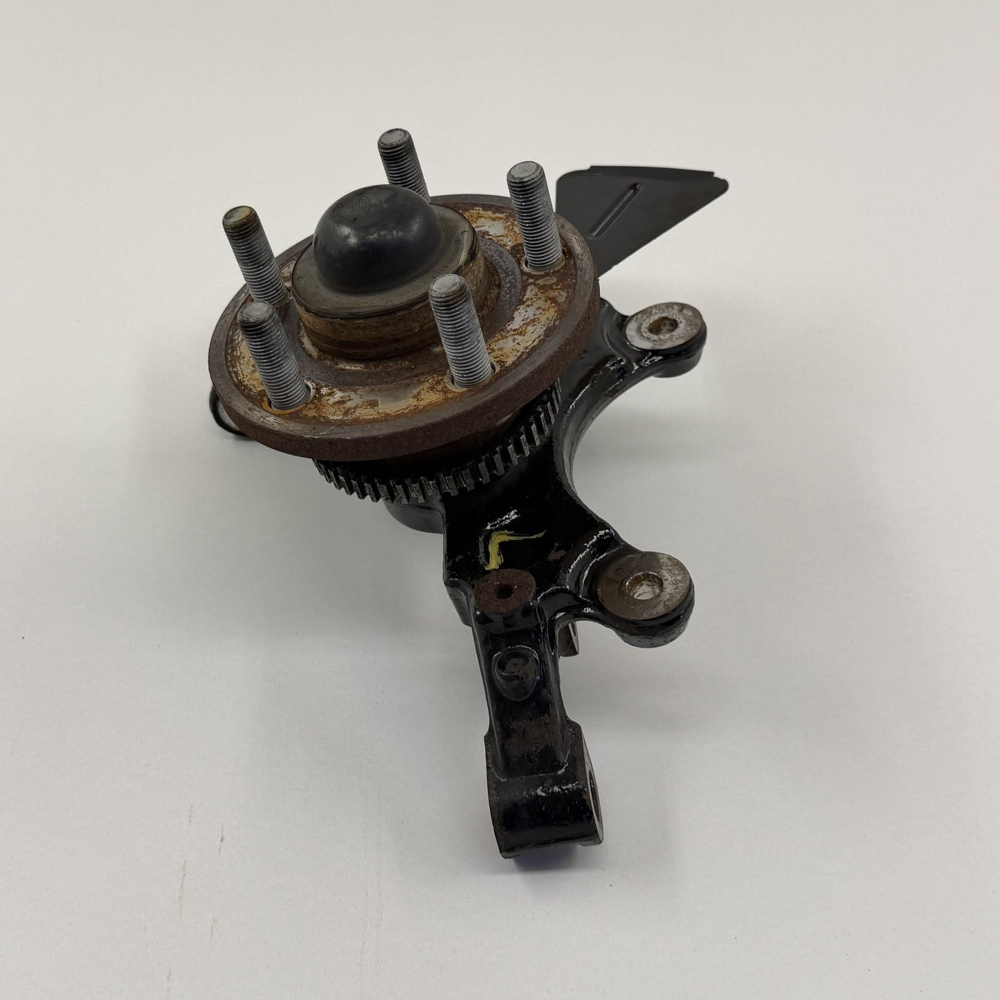 2015-2023 Ford Mustang GT PP Right Front Spindle Knuckle Hub Wheel Bearing OEM
