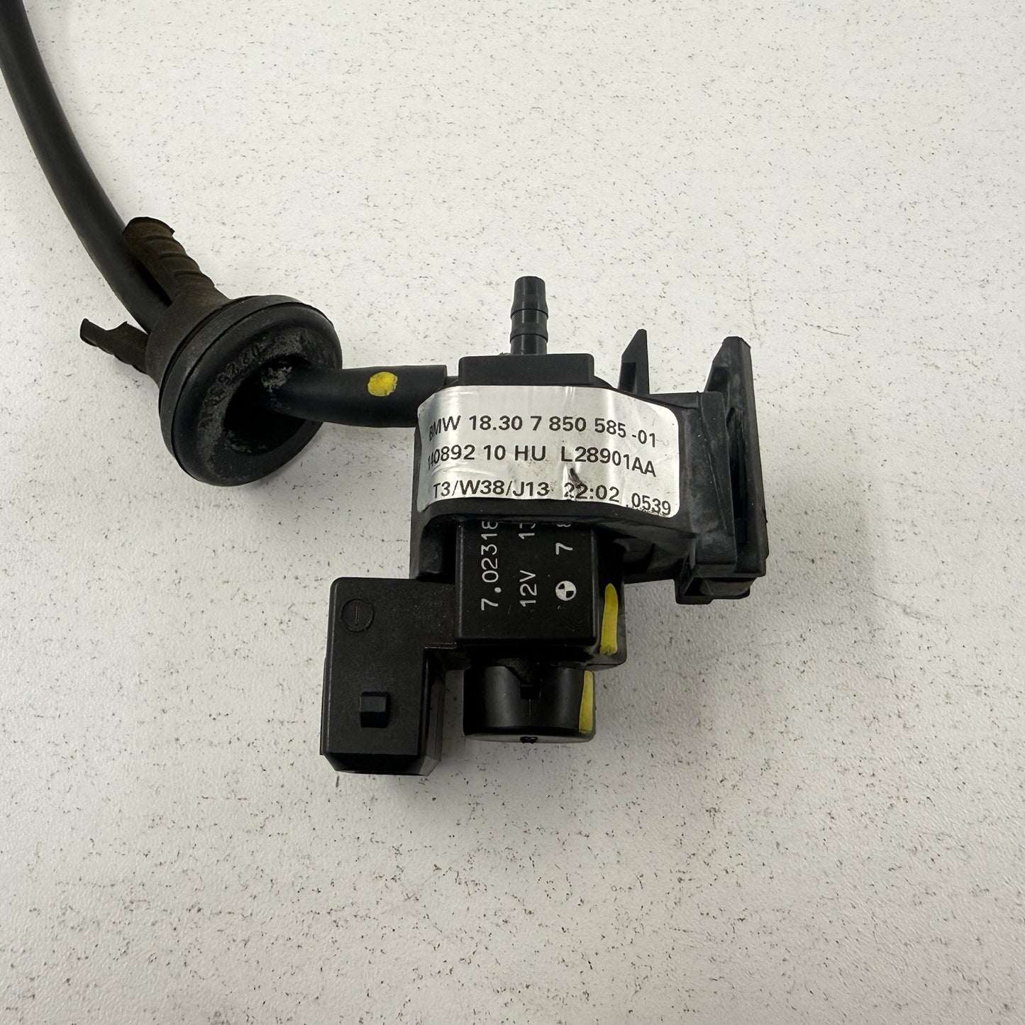 12-16 BMW M5 F10 Pressure Solenoid Valve 7850585 OEM