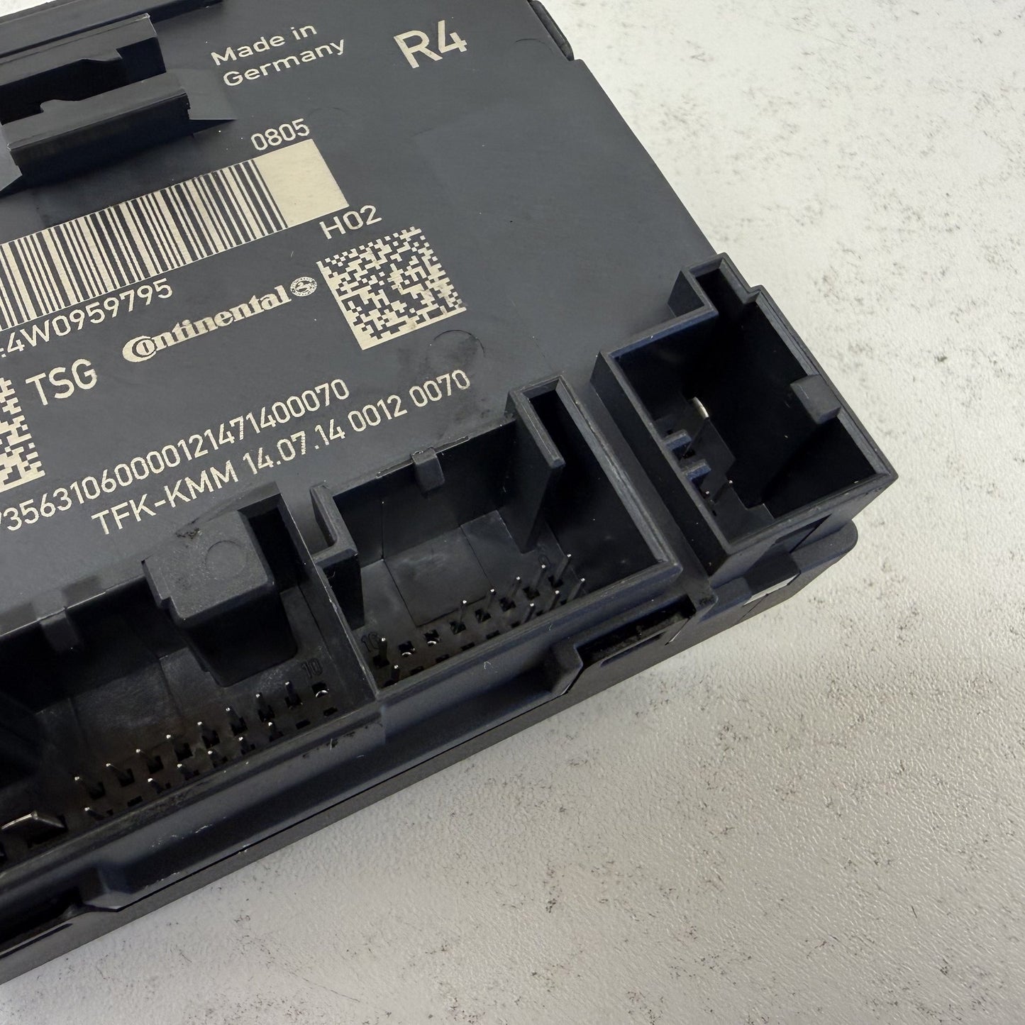 2014-2018 Bentley Flying Spur Right Rear Door Control Module 4W0959794 OEM