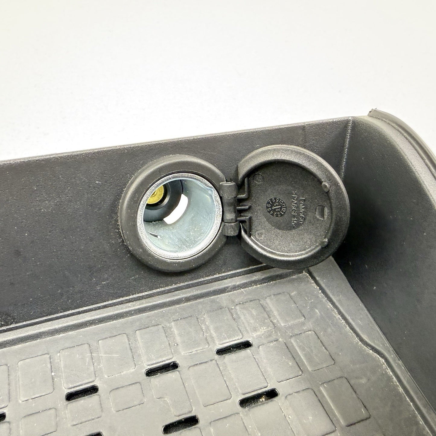 24-26 Ford Mustang Center Console Wireless Charger Phone Charging W/ Pad OEM