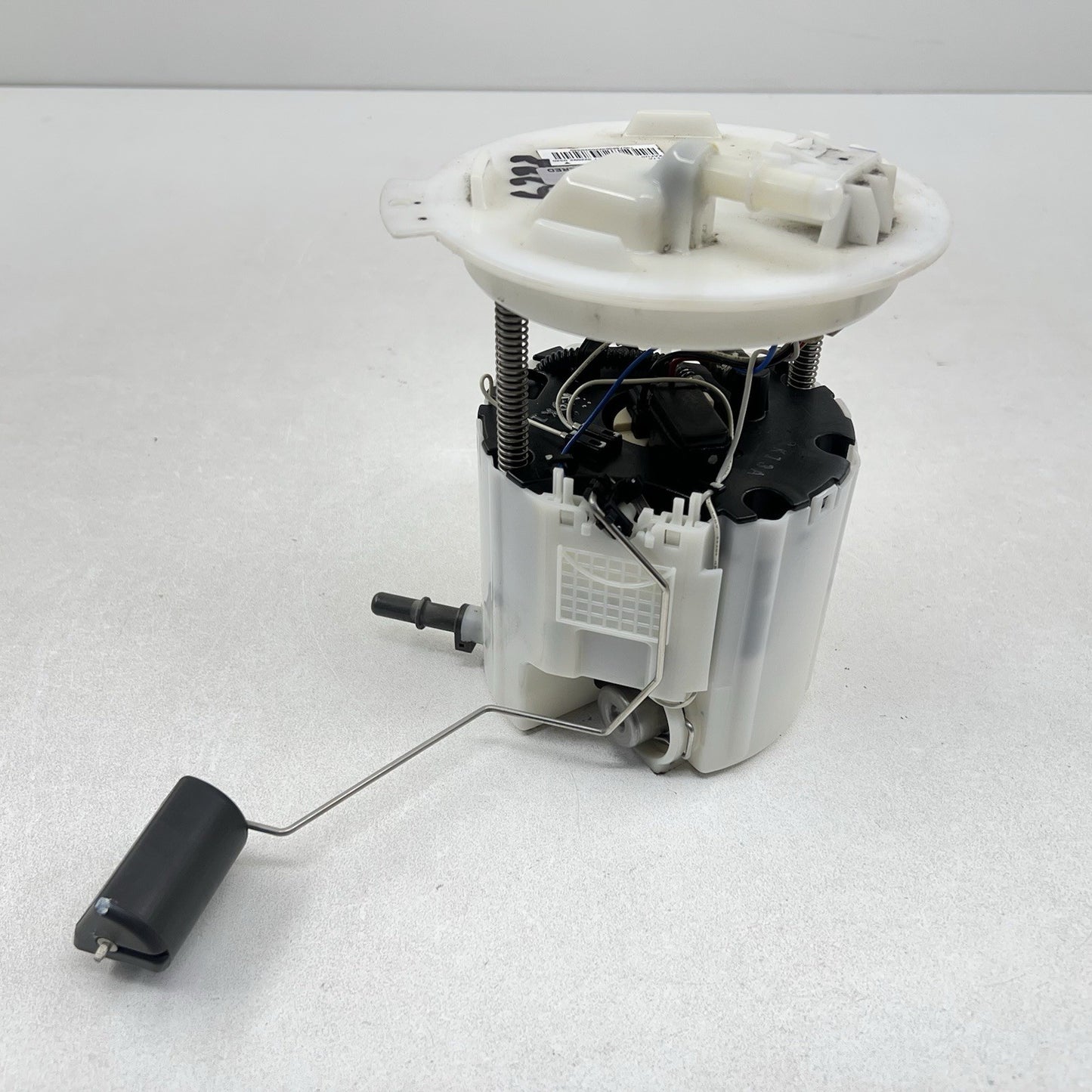 10-15 CHEVROLET CAMARO SS GAS TANK FUEL PUMP SENDING UNIT DELIVERY 13574836 OEM