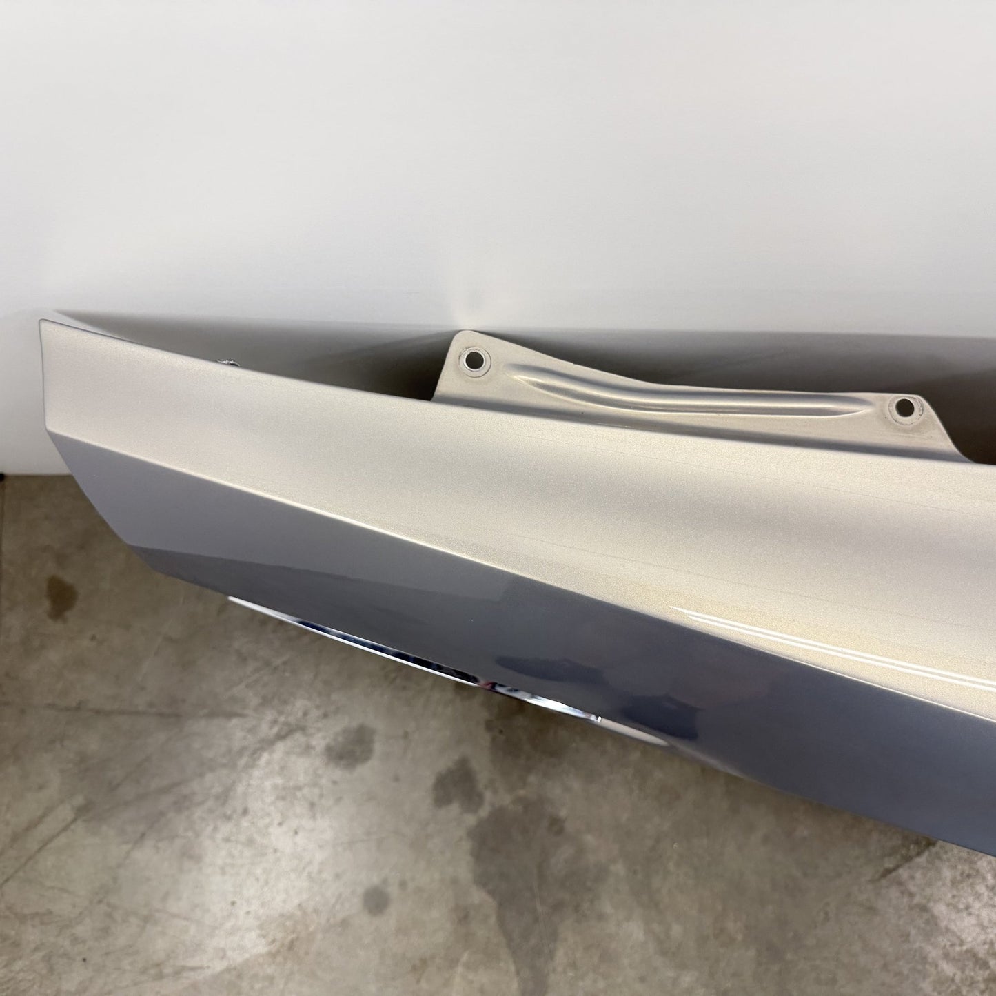 2014-2018 Bentley Flying Spur Passenger Right Front Fender Panel Silver OEM