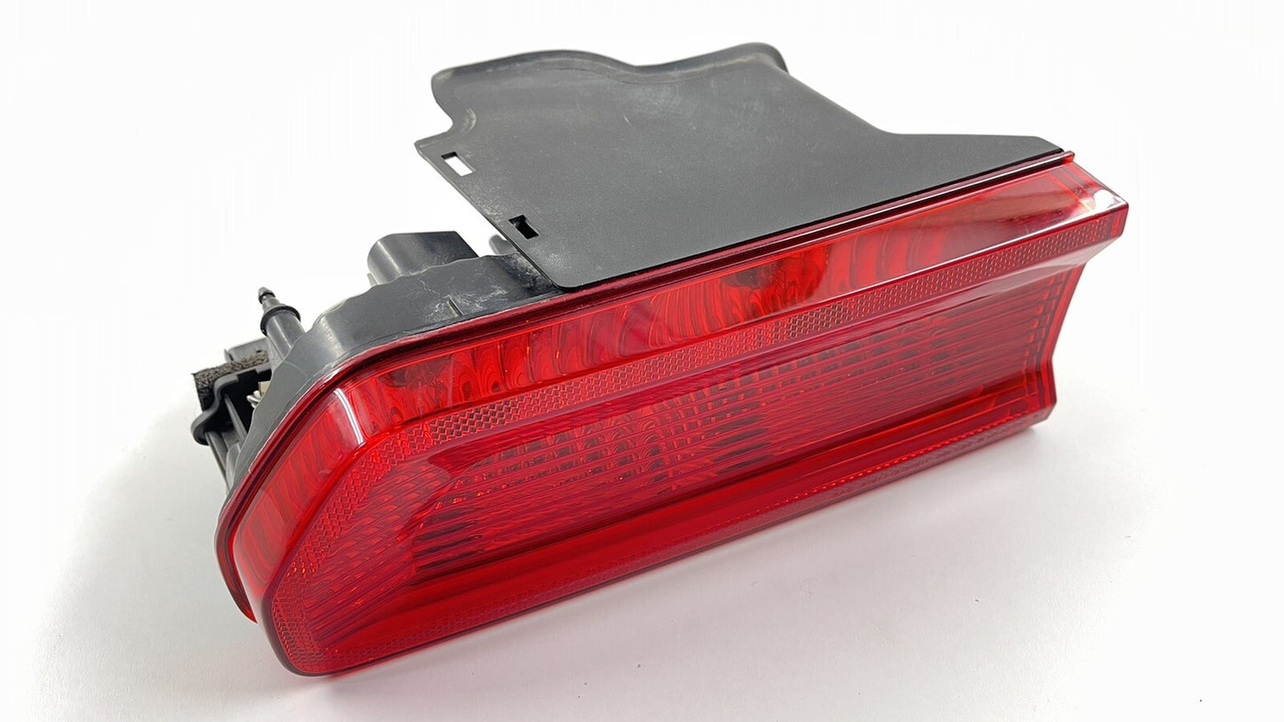 08-14 DODGE CHALLENGER DRIVER LEFT REAR OUTER TAILLIGHT TAIL LIGHT LAMP OEM