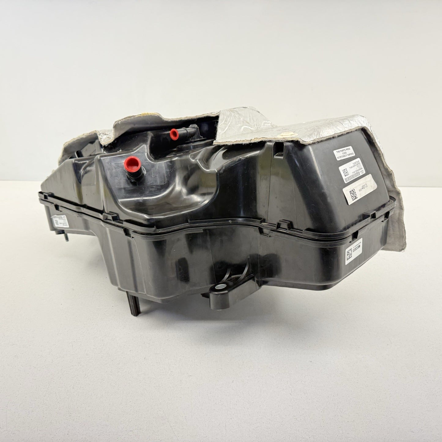 24-25 Silverado Sierra 2500 3500 Diesel Exhaust Fluid Def Tank With Pump OEM