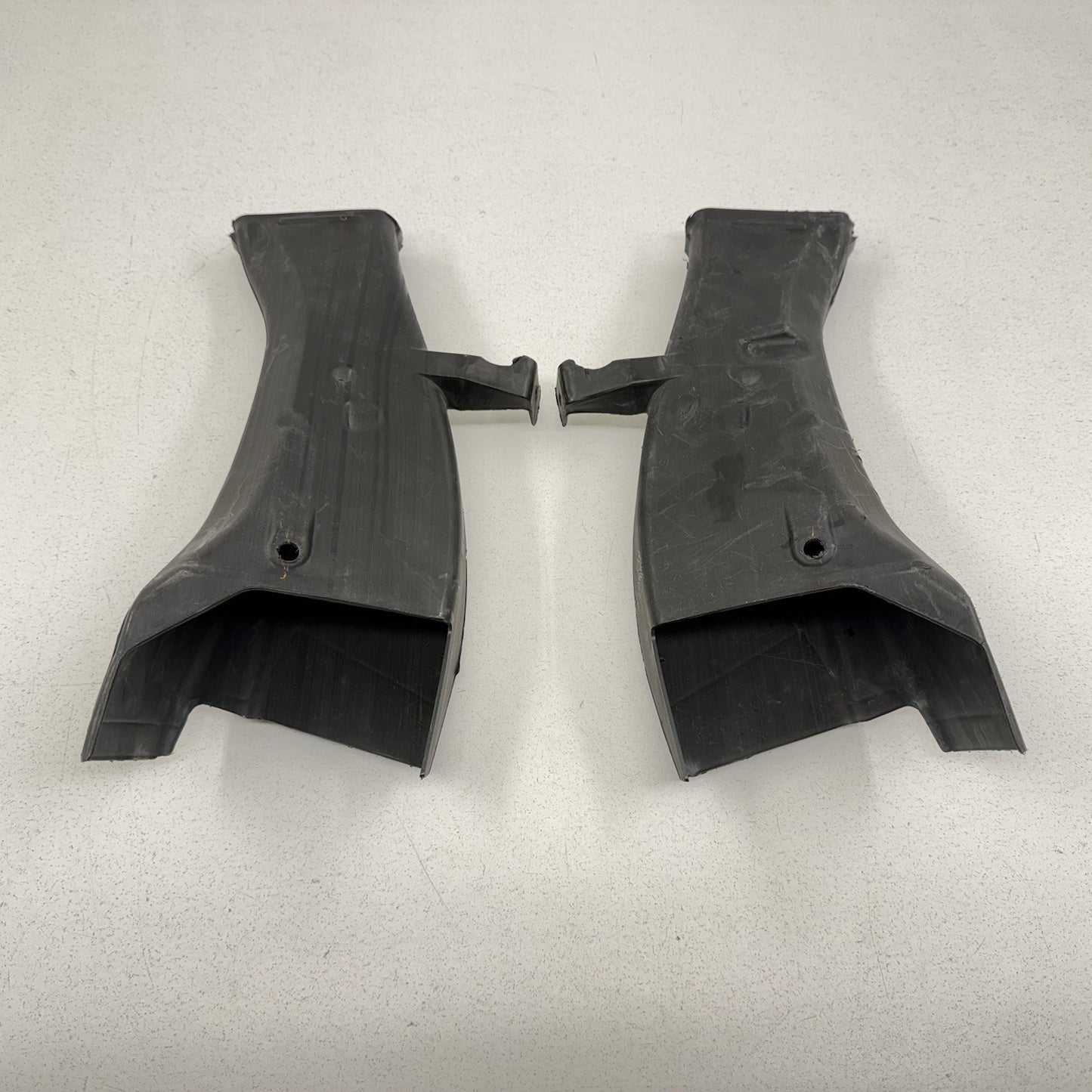19-24 Chevrolet Camaro ZL1 Front Brake Rotor Cooling Duct Pair Left & Right OEM