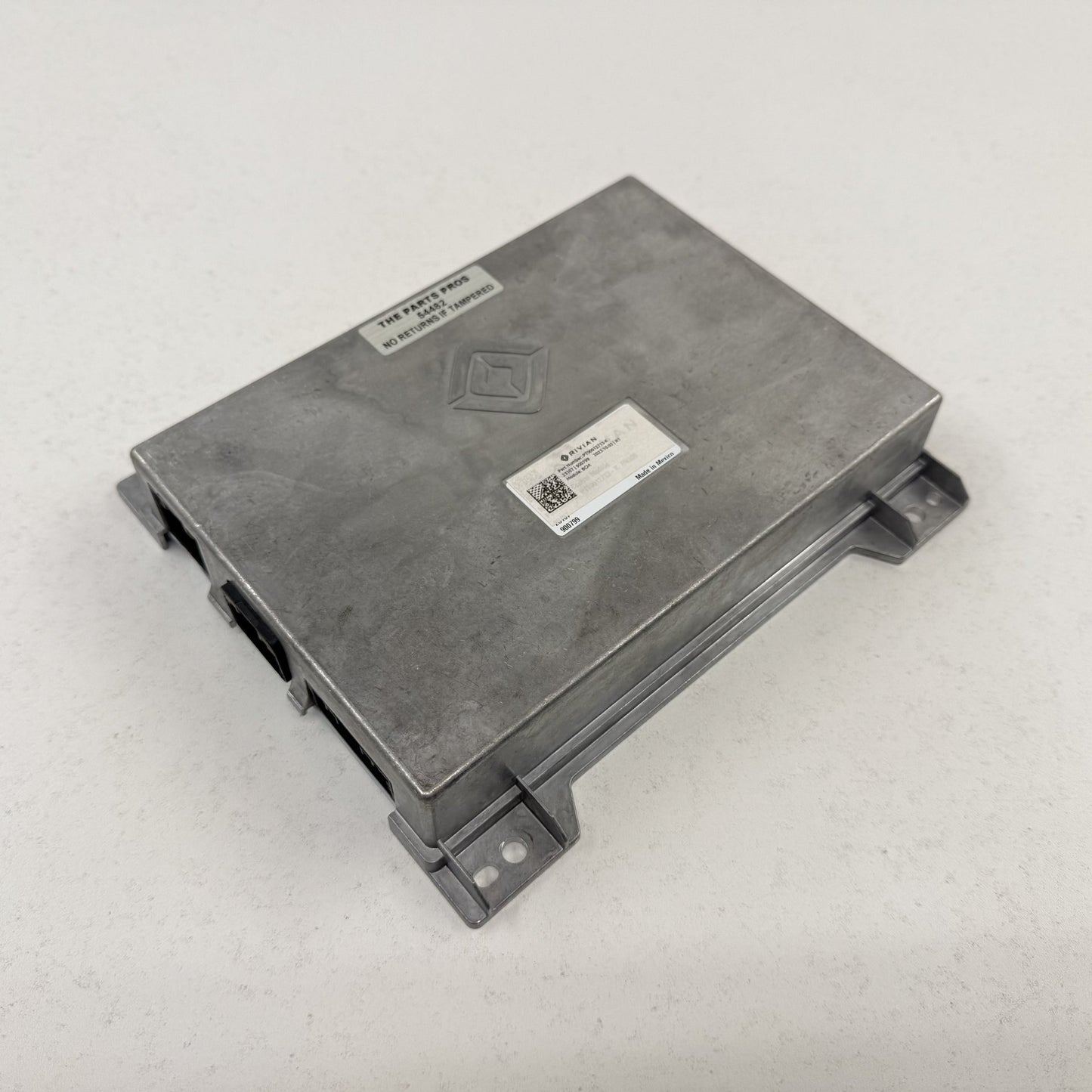 2022-2024 Rivian R1S R1T Body Control Module BCM PT00012713-K OEM