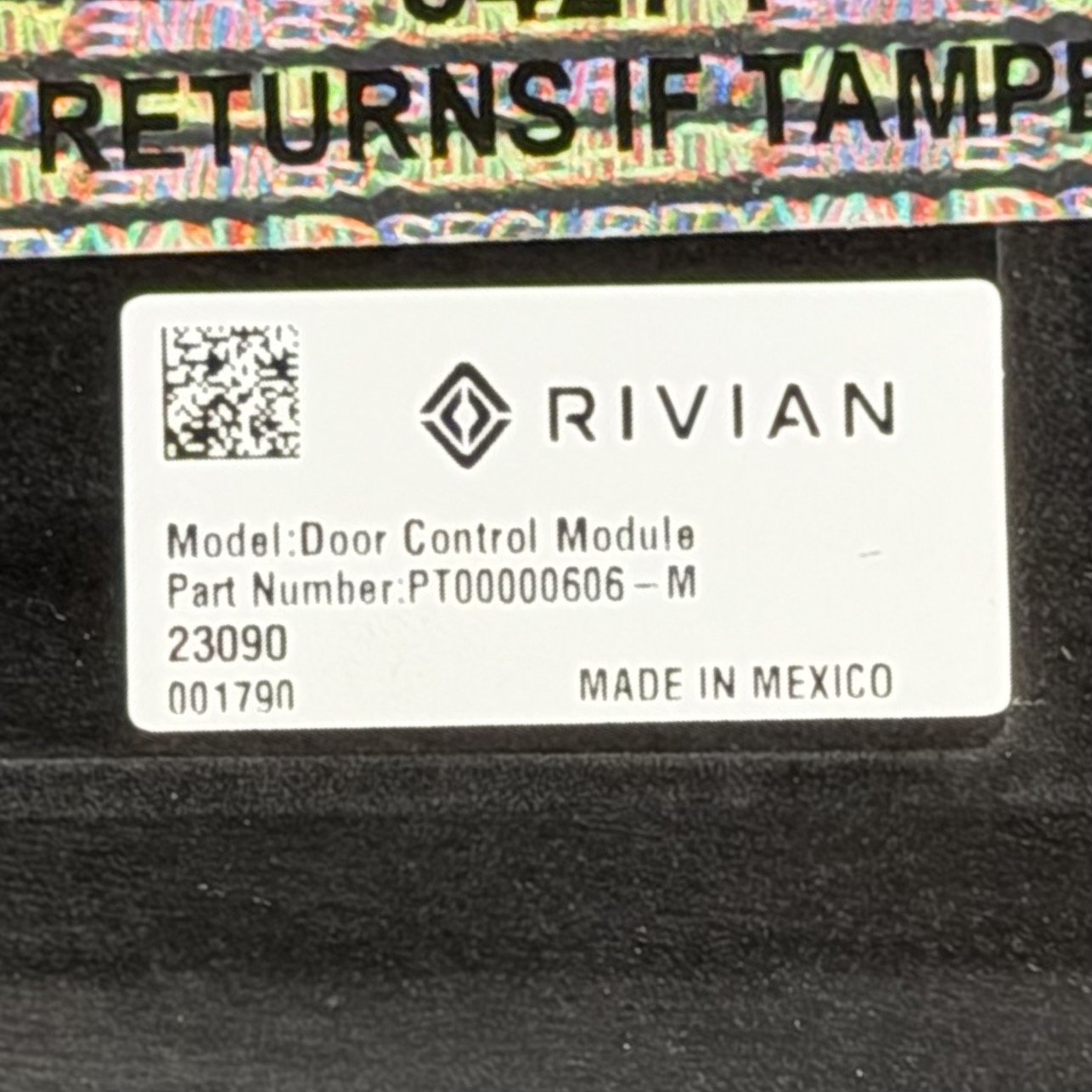 2022-2024 Rivian R1S Passenger Right Front Door Shell Complete W/ Glass OEM