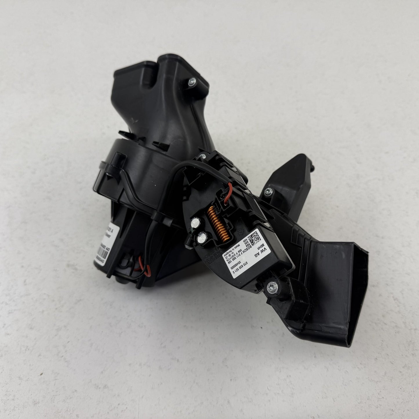 2014-2018 Bentley Flying Spur Left AC Air Booster Blower Motor W/ Resistor OEM