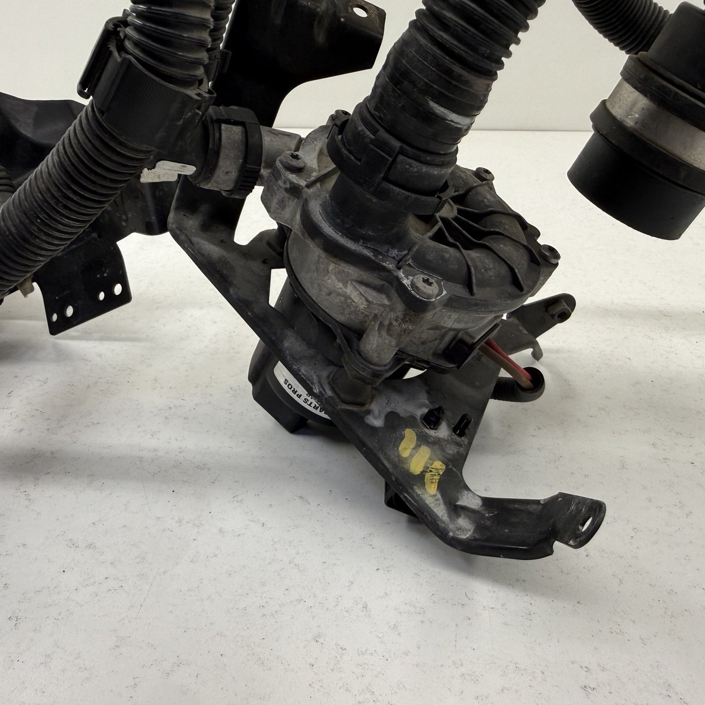 2014-2018 Bentley Flying Spur Secondary Air Injection Smog Pump Assembly Set OEM