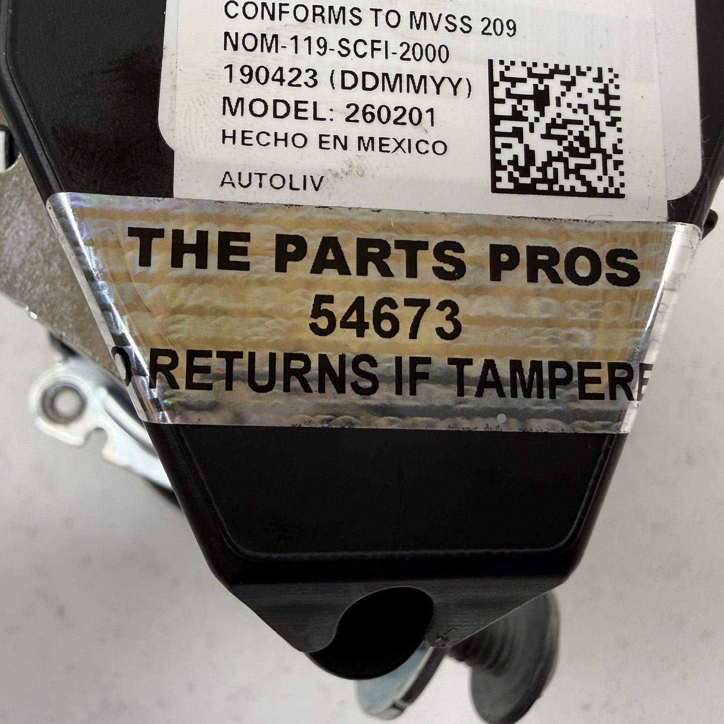 2022-2024 Rivian R1S Right Rear 2nd Second Row Seatbelt Seat Belt Retractor OEM
