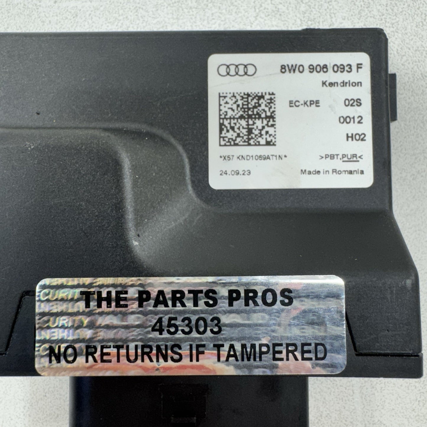 20-25 AUDI A4 FUEL PUMP CONTROL MODULE 8W0 906 093 F OEM