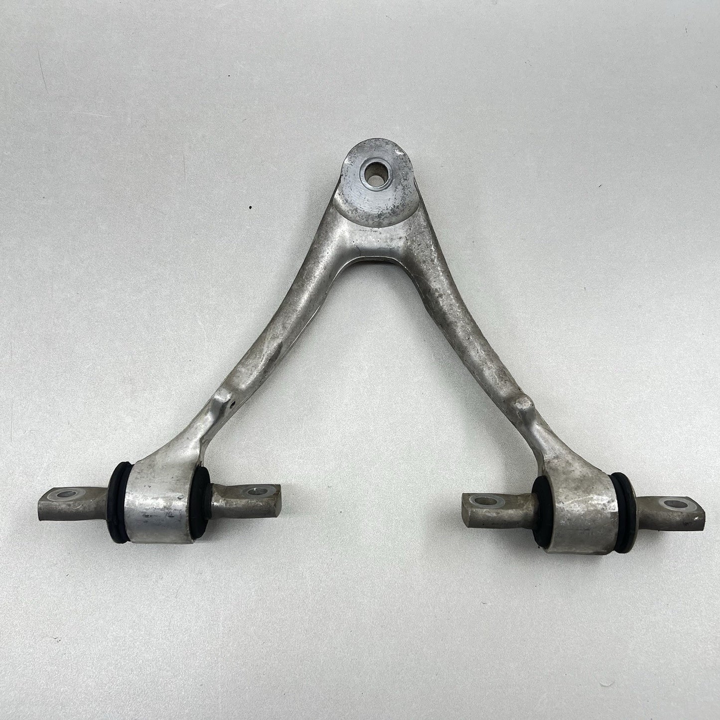 01-04 CORVETTE C5 Z06 RIGHT FRONT SPINDLE KNUCKLE HUB WITH CONTROL ARM SET OEM