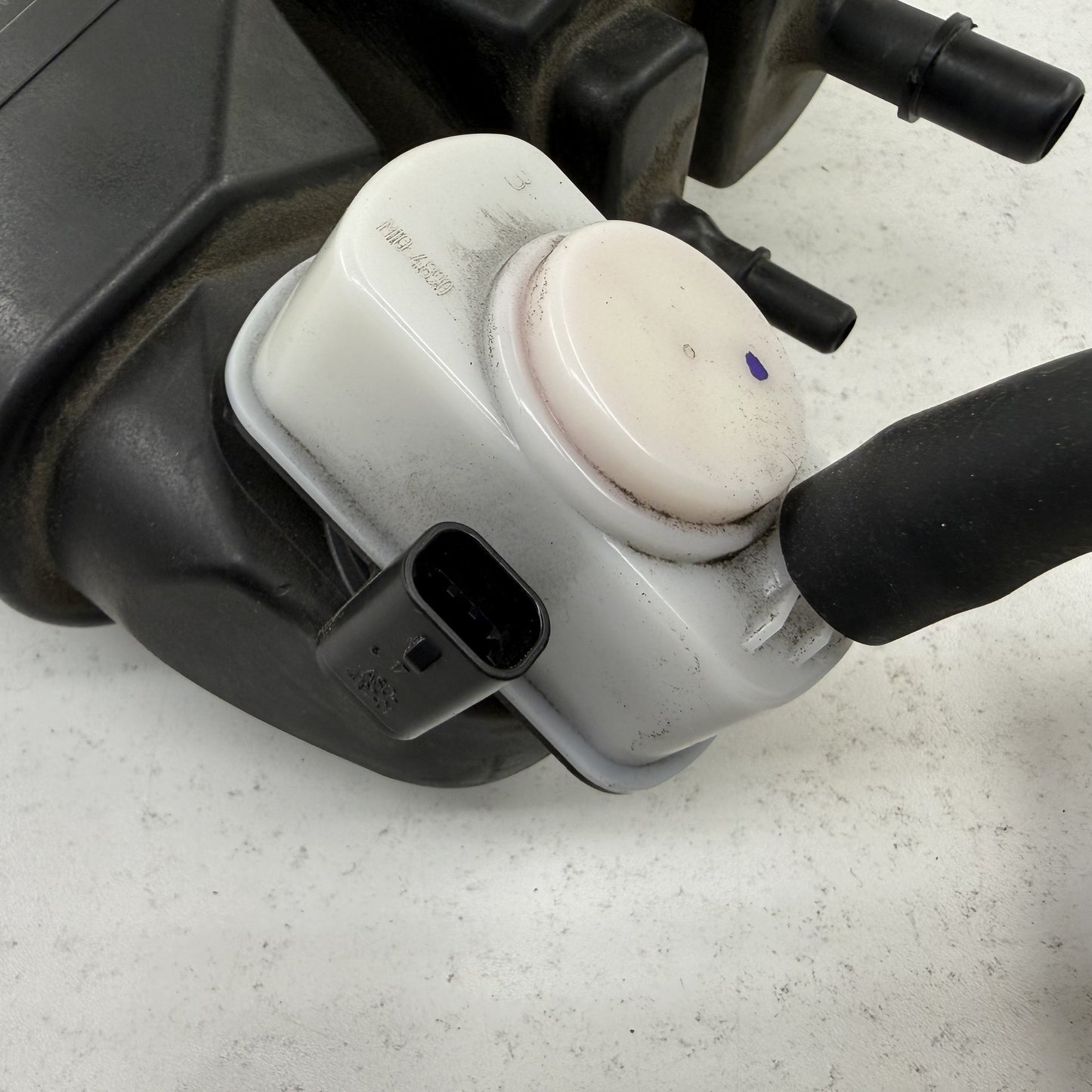 2011-2021 Dodge Durango Fuel Evap Vapor Charcoal Emission Canister OEM