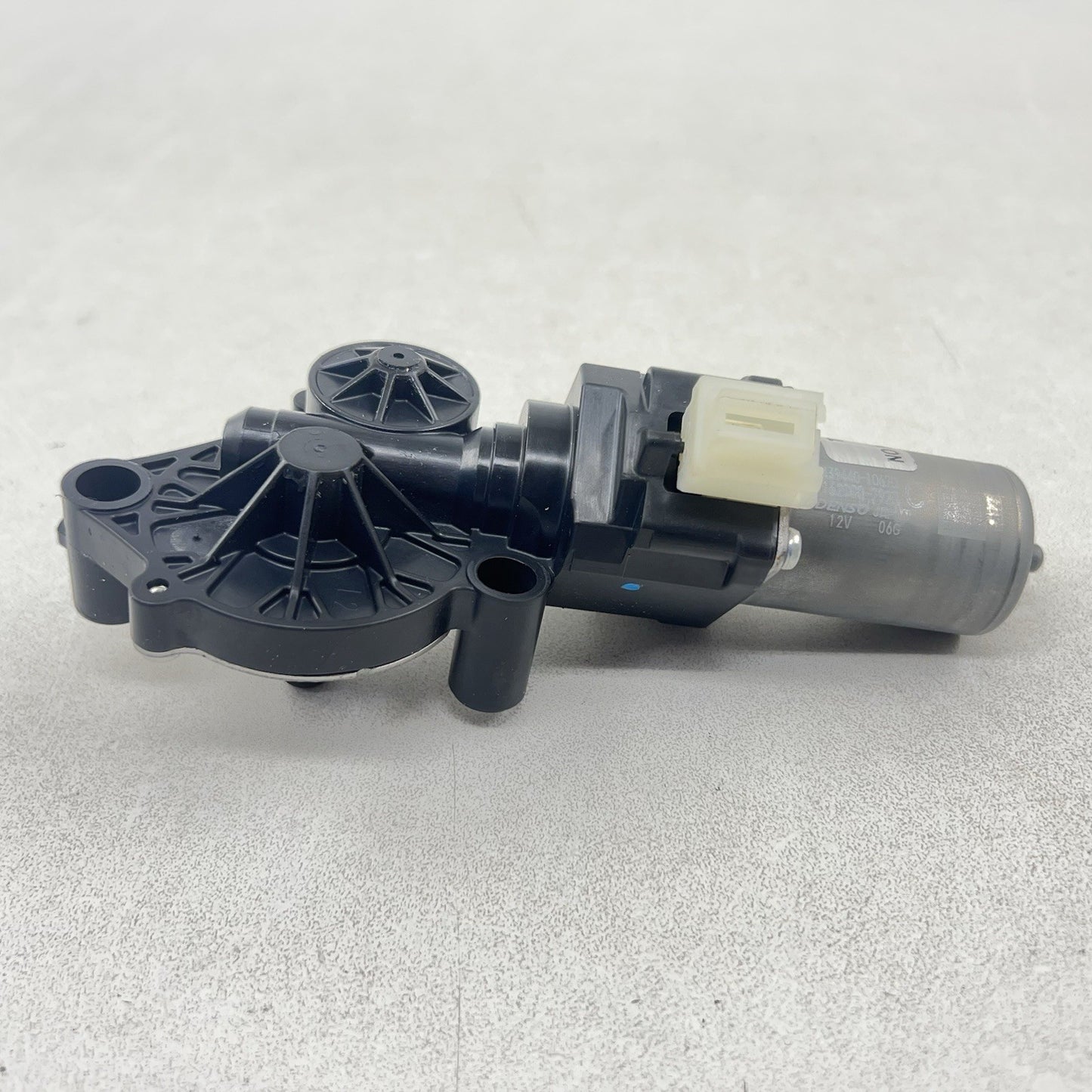 24-25 SUBARU CROSSTREK LEFT FRONT SEAT ADJUSTMENT ADJUST MOTOR 439440-10670 OEM