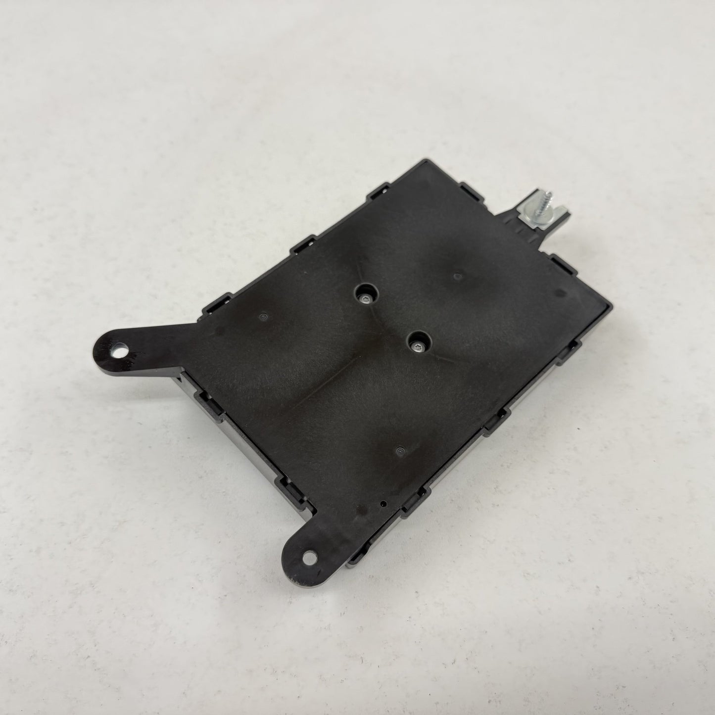 2022-2024 Rivian R1S HVAC AC Amplifier Climate Control Module PT00000616-H OEM