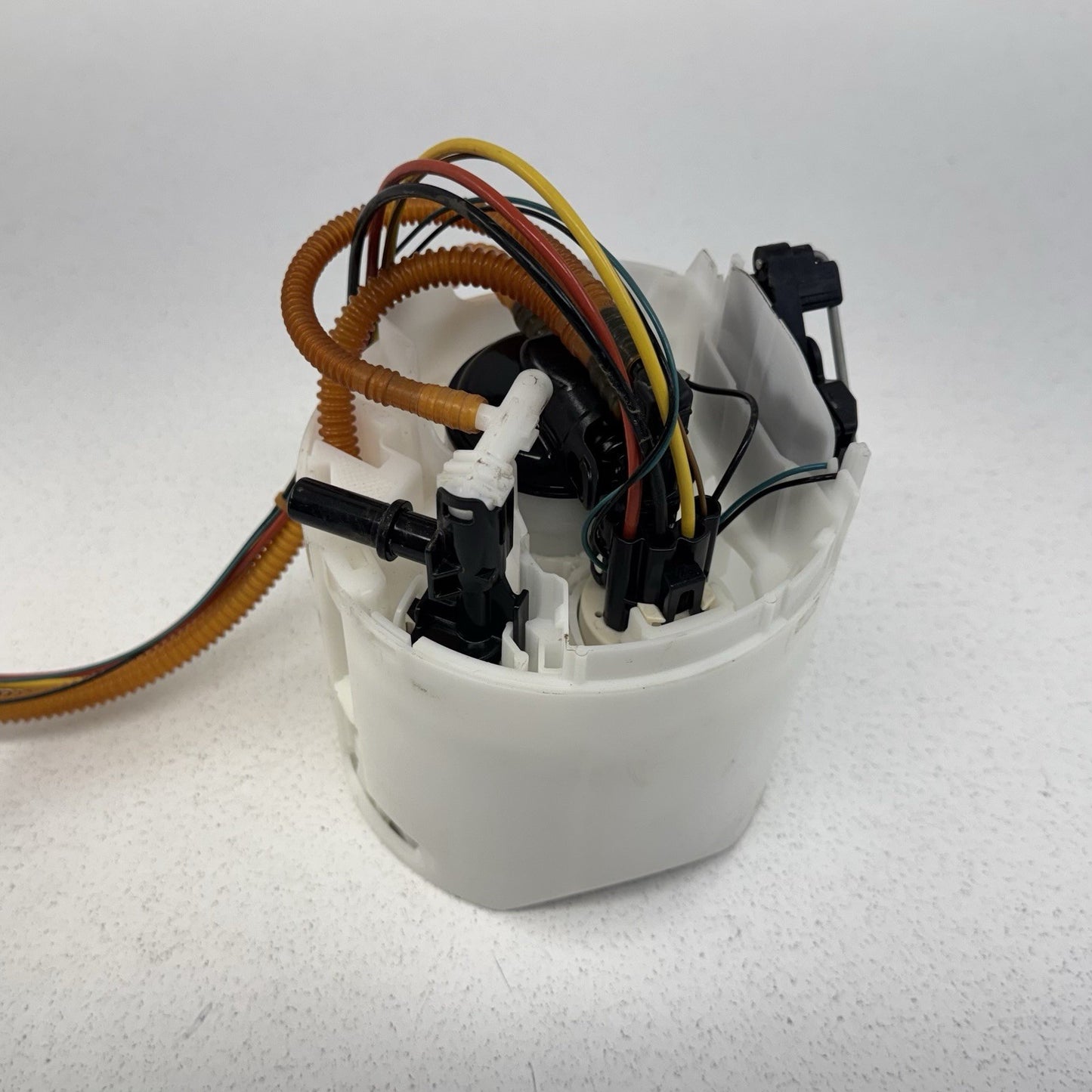 18-24 BMW G01 X3 Gas Tank Fuel Pump Sending Unit 2284693 OEM