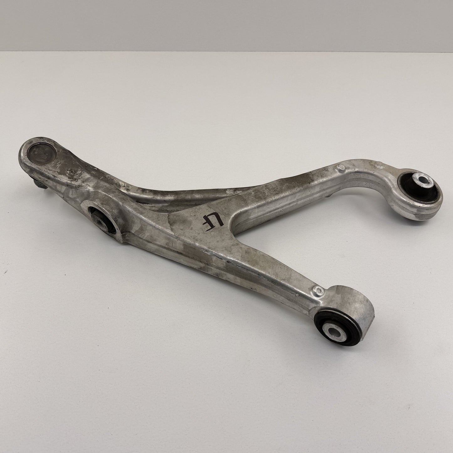 2022-2024 Rivian R1S R1T Driver Left Front Control Arm Suspension Set OEM