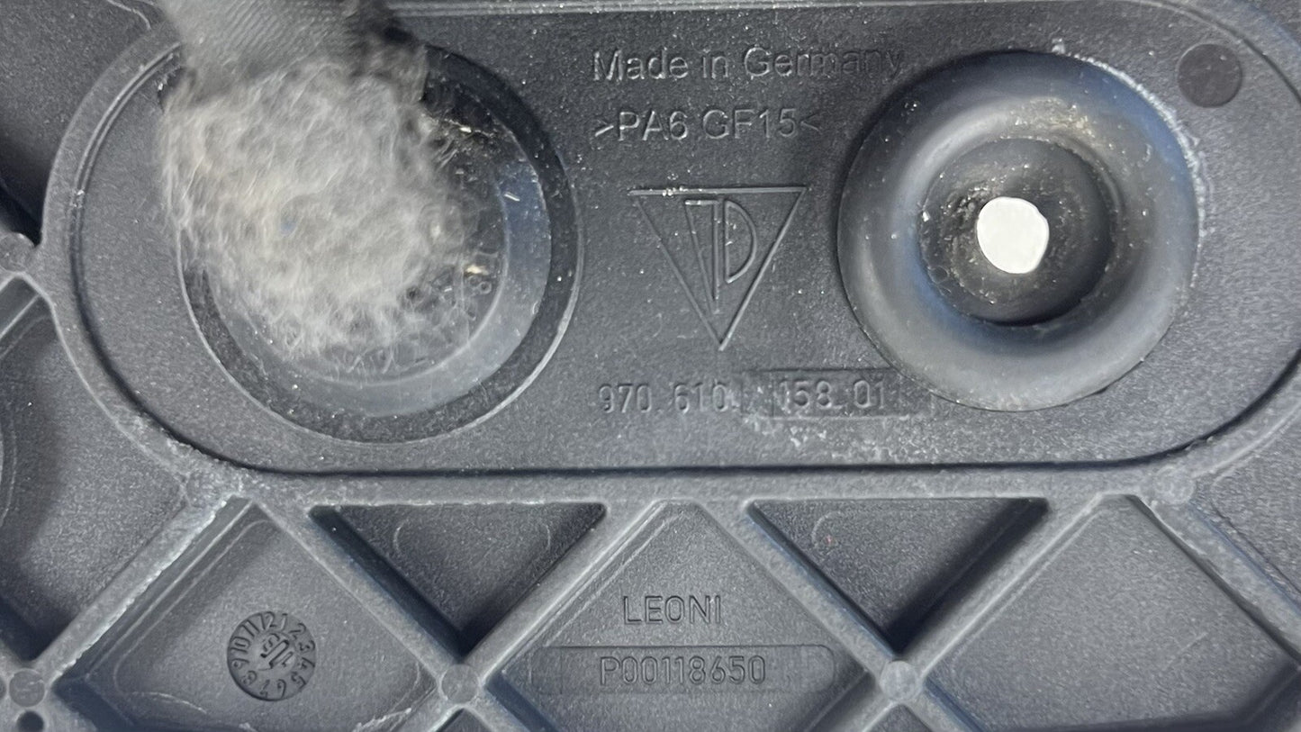 12-16 PORSCHE PANAMERA E-HYBRID BATTERY POWER CHARGING PORT WITH CABLE OEM