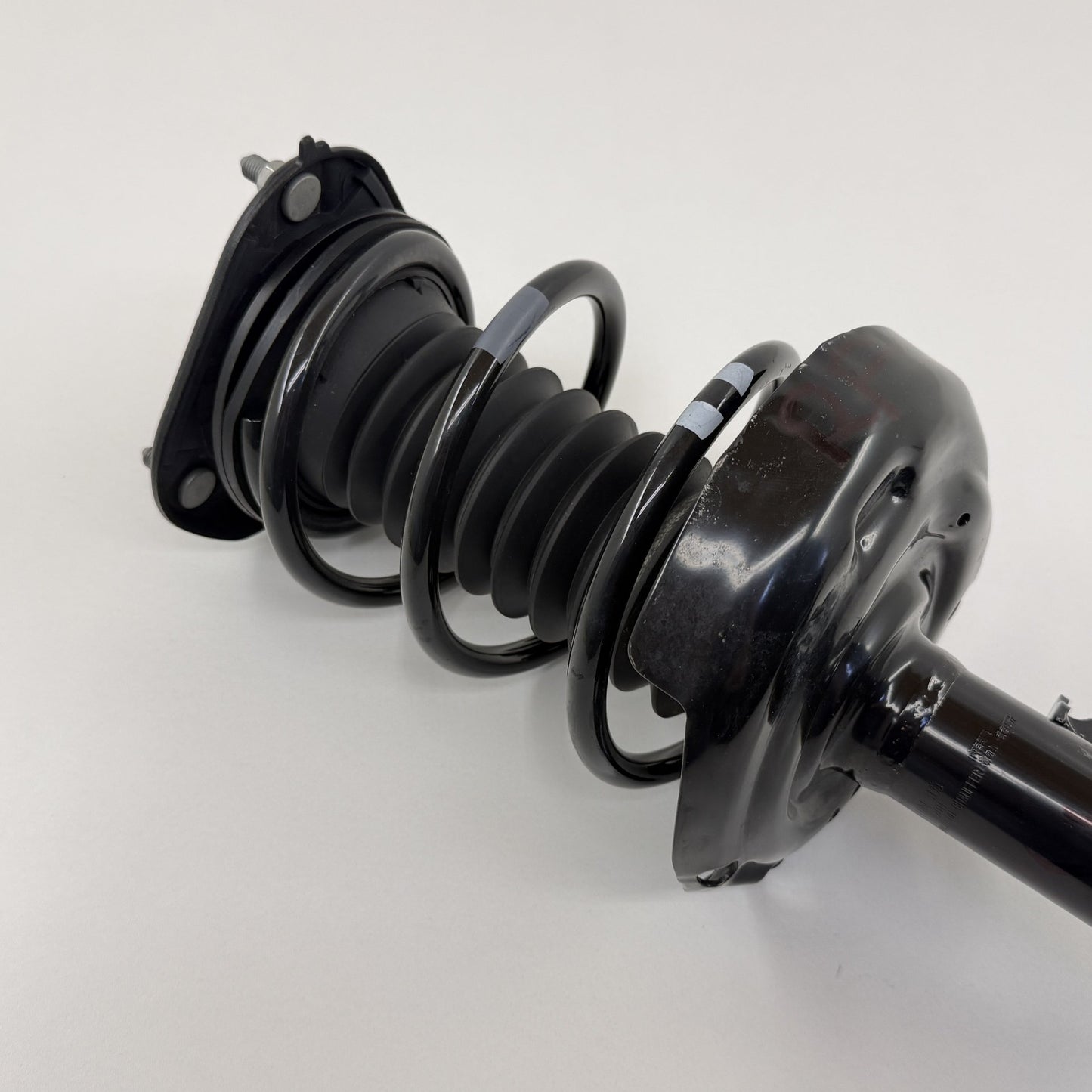 2023-2026 Toyota Prius Right Front Shock Strut Spring Absorber 48520-47560 OEM