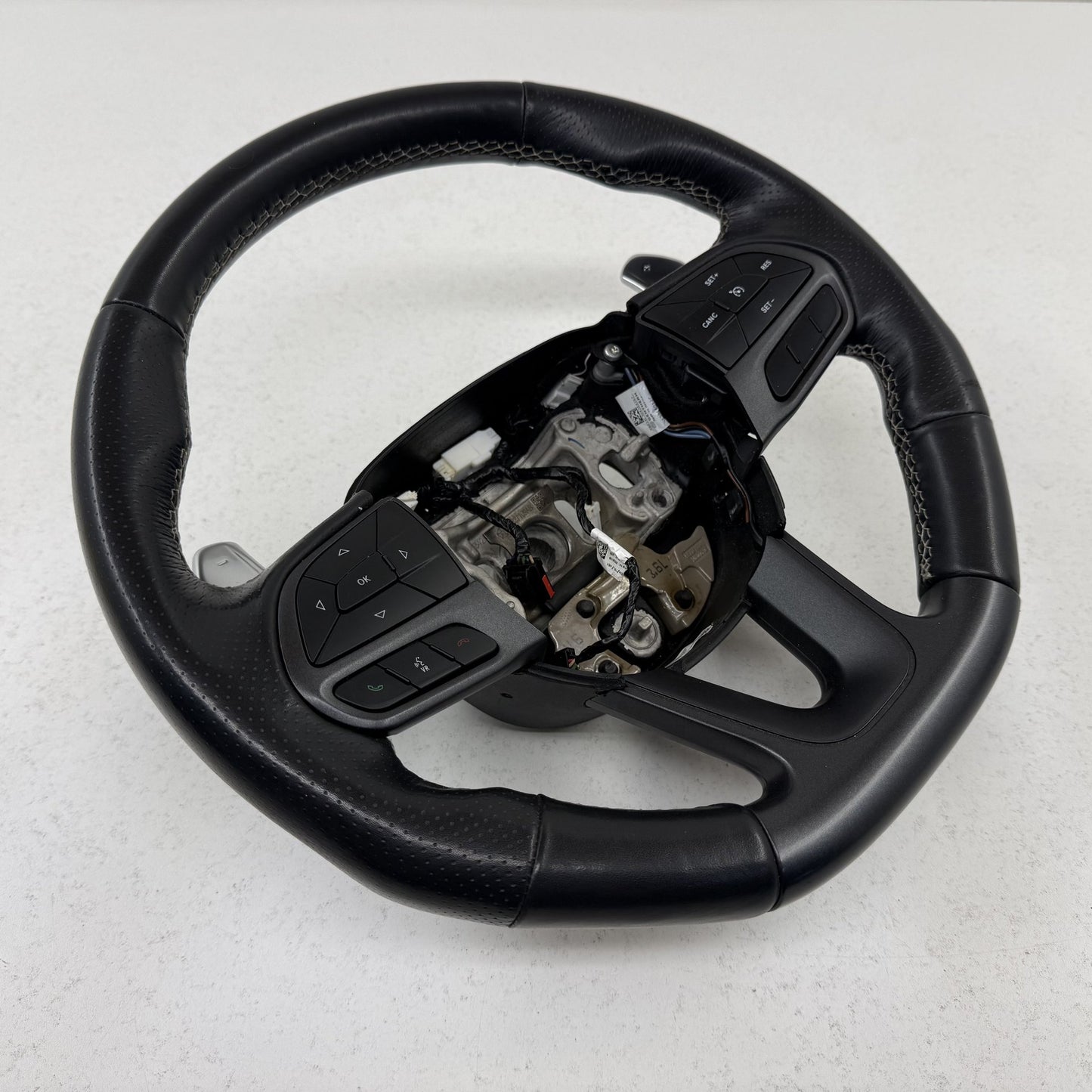 2018-2024 Dodge Durango SRT 392 Flat Bottom Steering Wheel Leather Black OEM