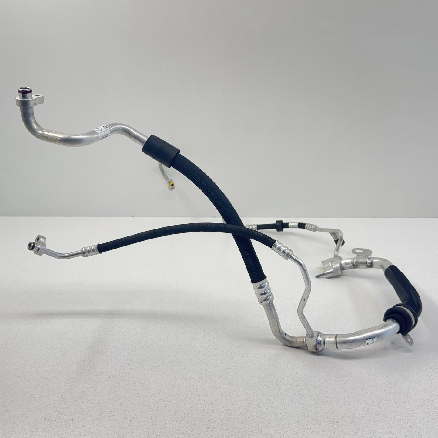 10-16 Mercedes E350 W212 HVAC AC Air Conditioning Hose Line Pipe Tube OEM