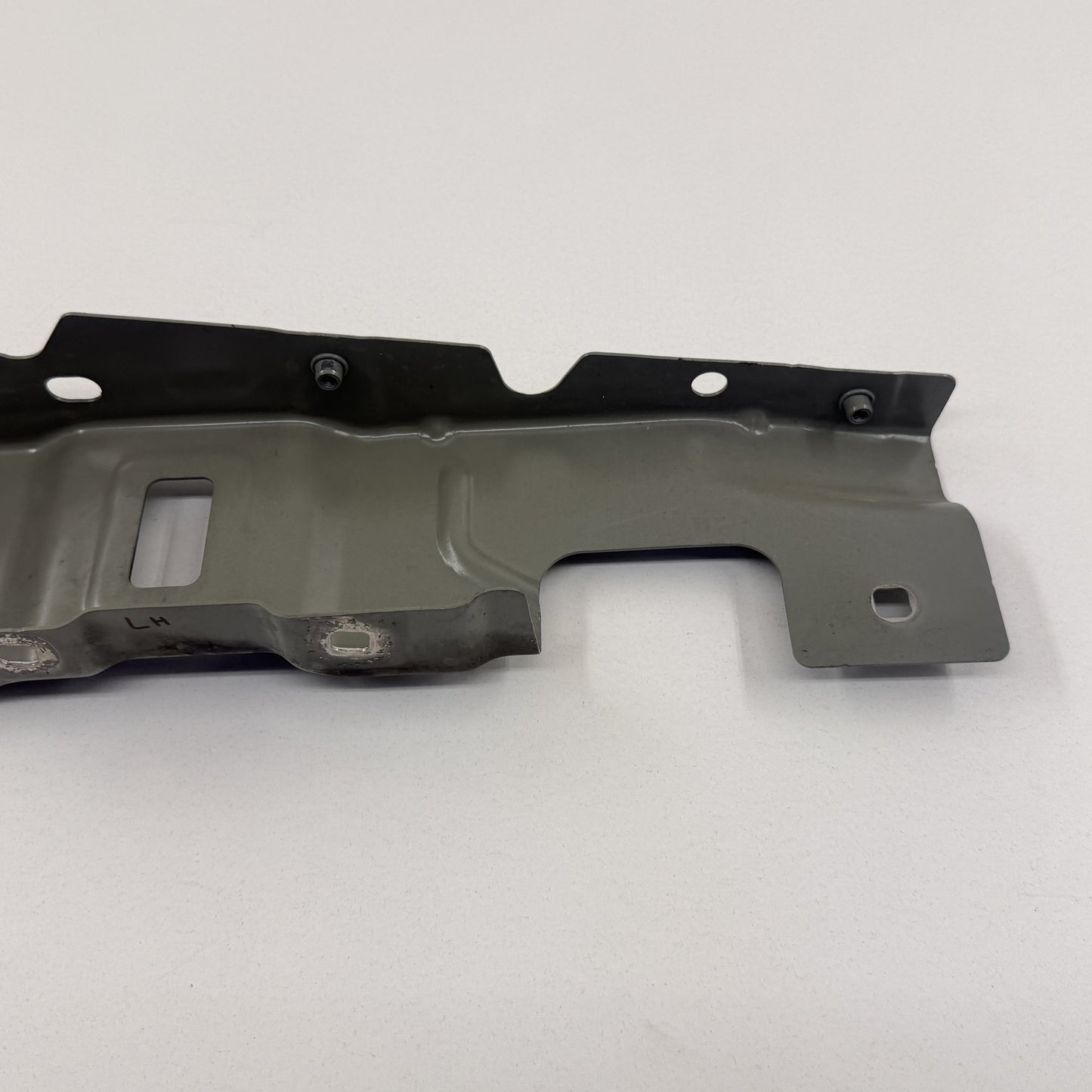 2022-2024 Rivian R1S Driver Left Front Fender Mount Bracket OEM