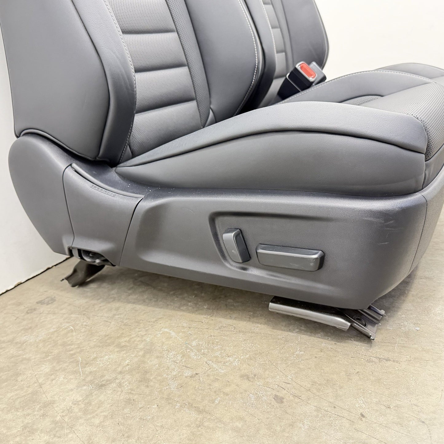 21-26 Lexus IS300 IS350 IS500 F Sport Front Bucket Seat Pair Leather Black OEM