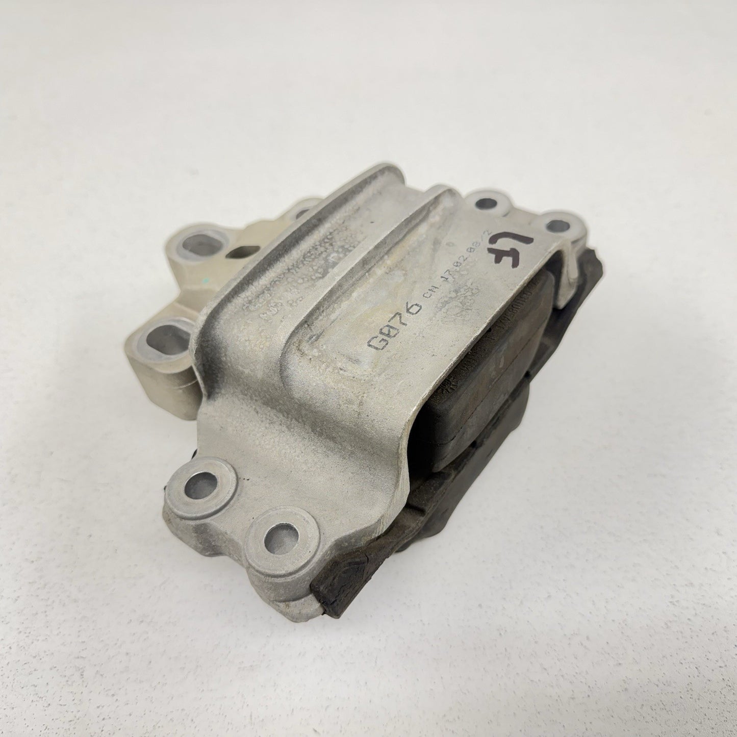 08-15 Audi TT 2.0L Engine Support Motor Transmission Gearbox Mount 8J0199555 OEM